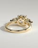 Halle - 4 Claw Basket Set Trilogy - 18k Yellow Gold