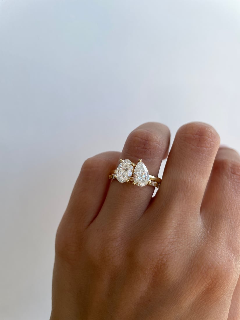 Female engagement ring finger new arrivals