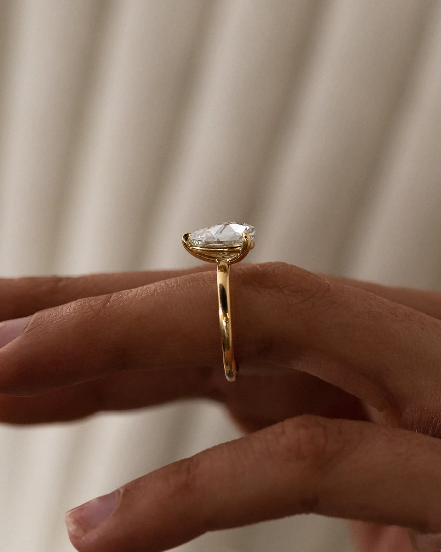 Pl white gold jewellery deals