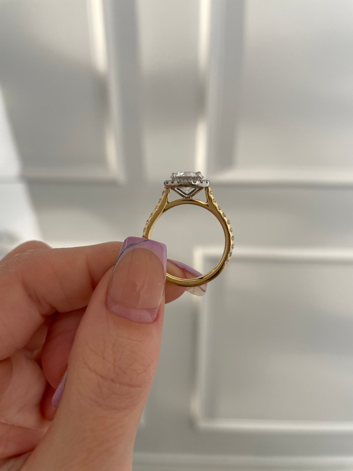 18k Yellow Gold / Platinum | 7.5mm Round Moissanite | Lab Diamond side stones