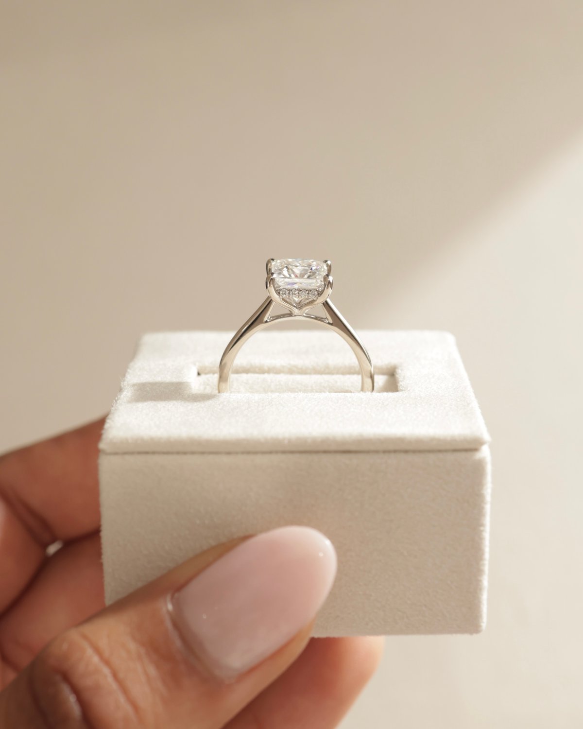 18k White Gold | 7mm Princess Moissanite | Moissanite side stones