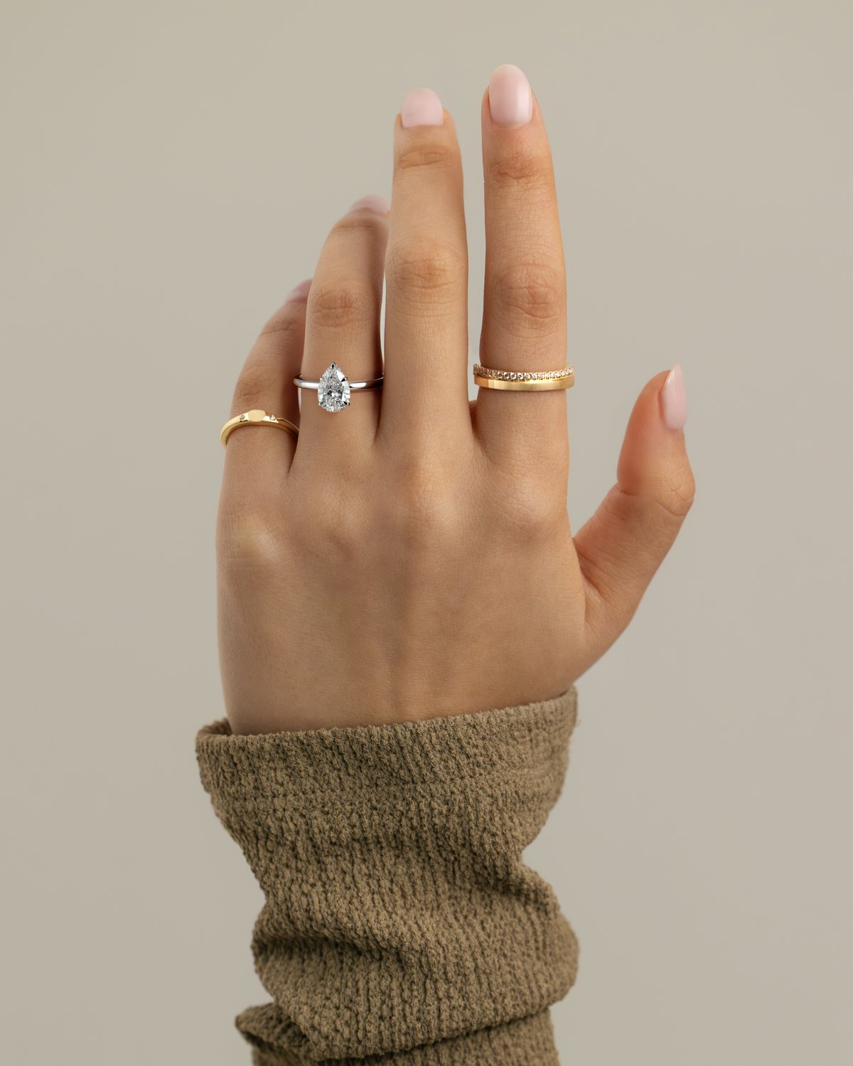 Ainsley - 5 Claw Pear Solitaire with Hidden Halo - 18k White Gold