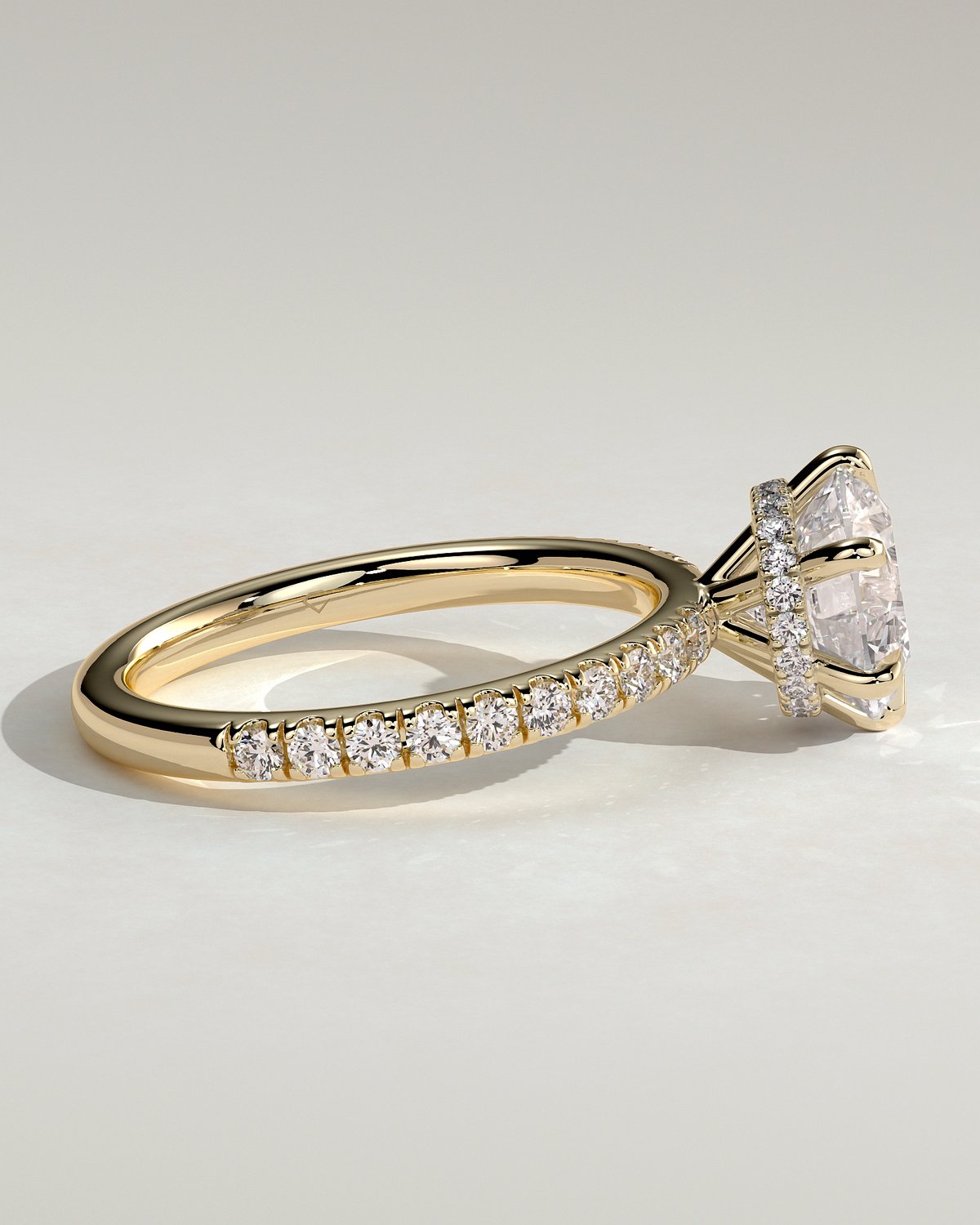 Amanda - 6 Claw Pav Round Solitaire with Hidden Halo - 18k Yellow Gold