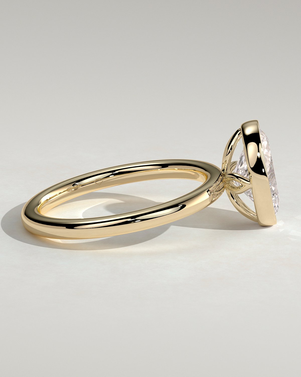 Armani - Bezel Set Oval Solitaire - 18k Yellow Gold