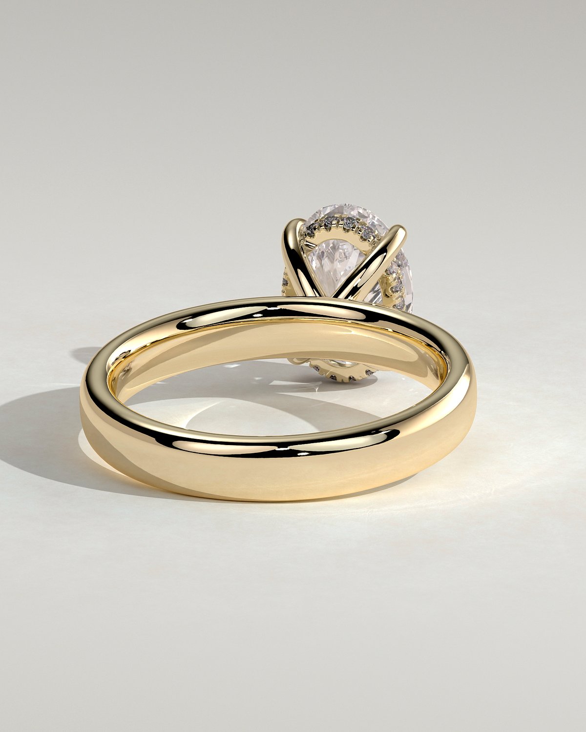 Bronte - Oval Solitaire with Cigar Band - 18k Yellow Gold High Setting