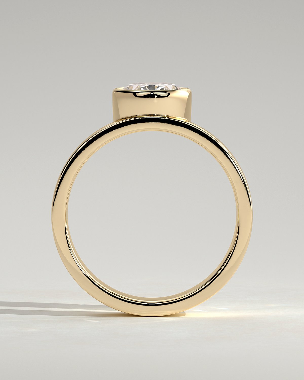 Carmen - Oval Bezel with Cigar Band - 18k Yellow Gold