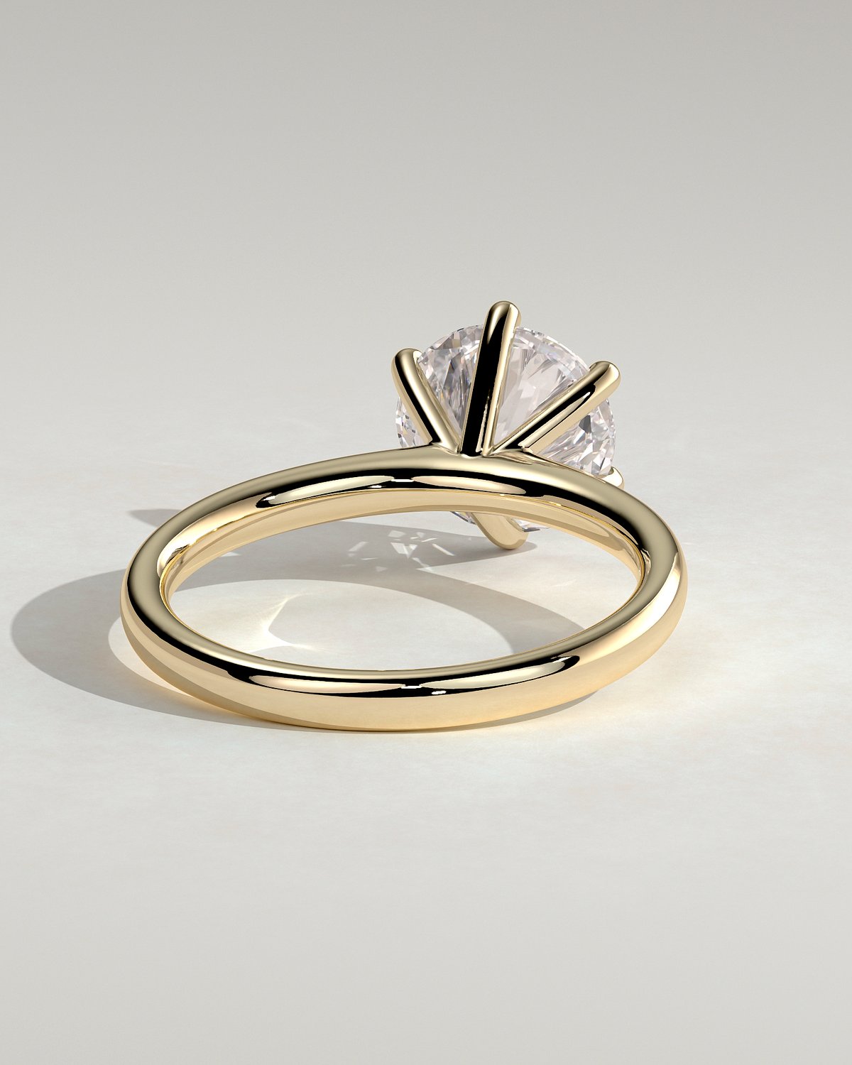 Daniela - Six Claw Solitaire - 18k Yellow Gold