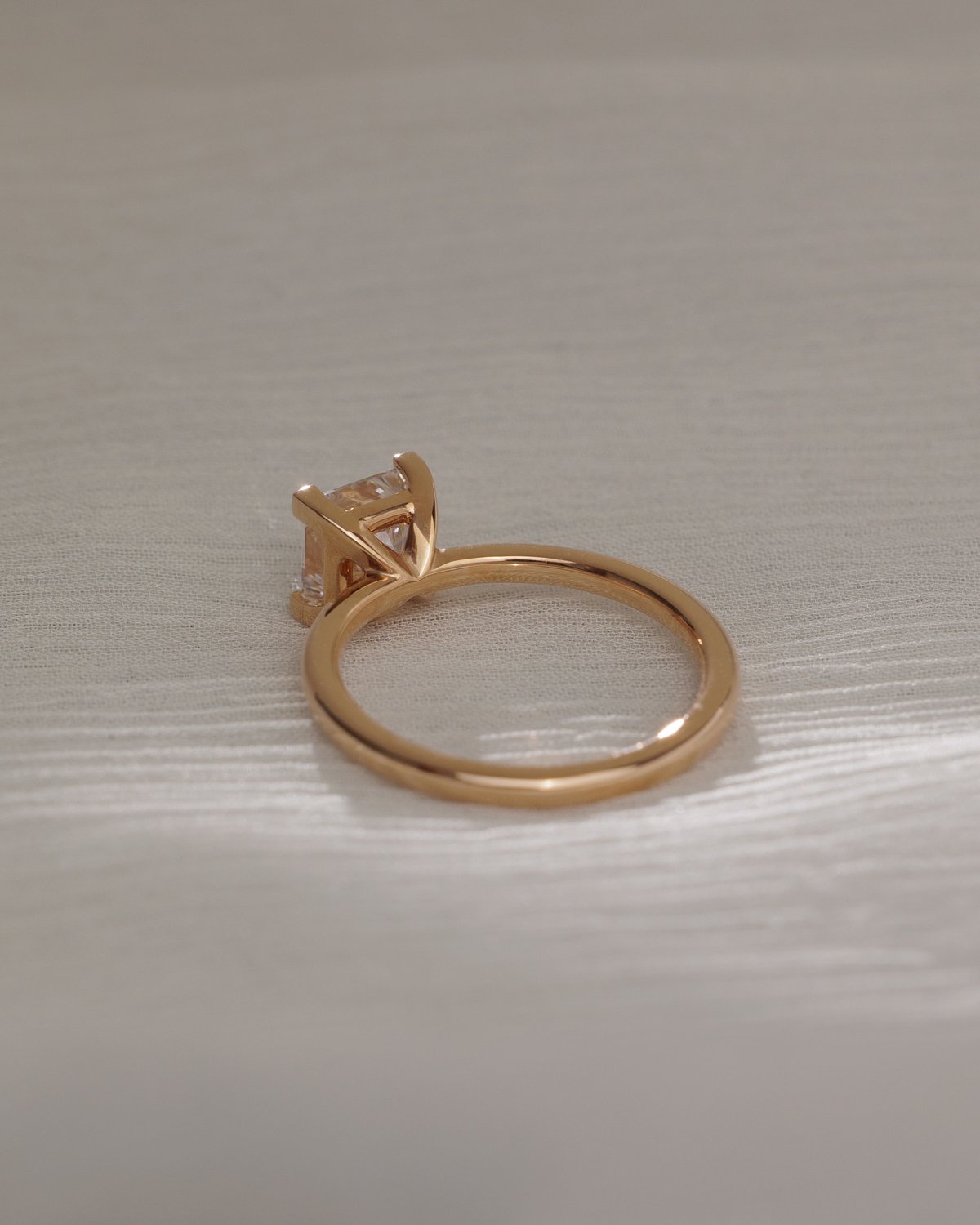 Glinda - 4 Claw Princess Solitaire Lifestyle Image