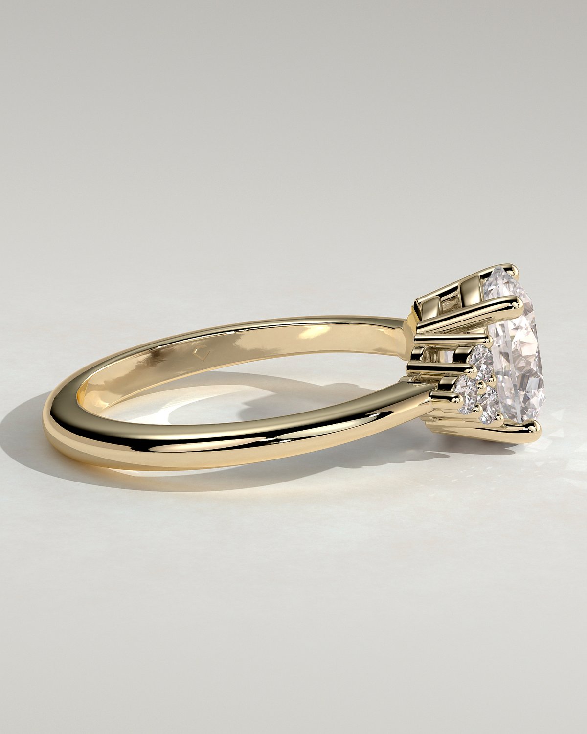 Greta  Round Trilogy with Round Side Stones - 18k Yellow Gold