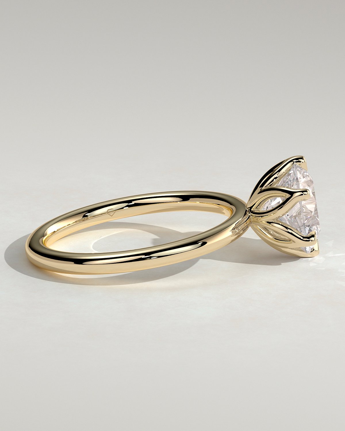 Iris  6 Claw Round Solitaire - 18k Yellow Gold