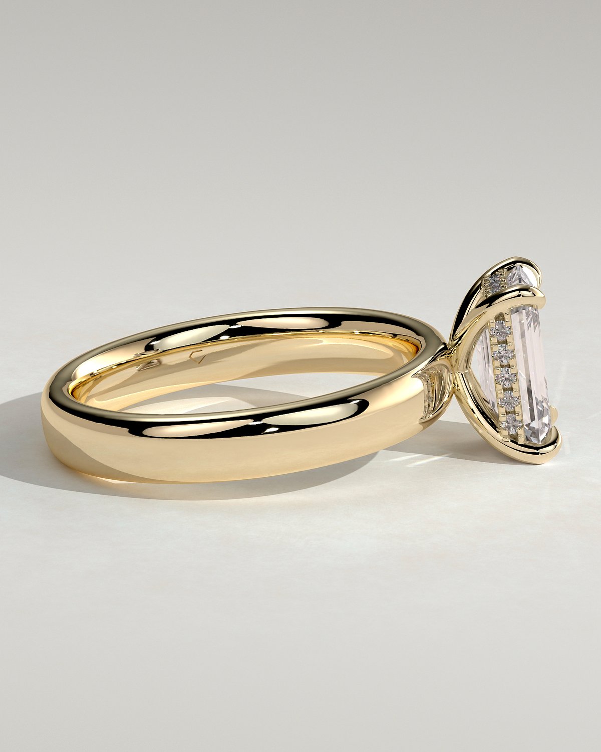 Kate - Emerald Solitaire with Cigar Band - 18k Yellow Gold High Setting
