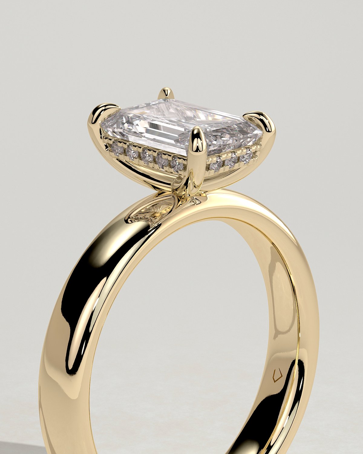 Kate - Emerald Solitaire with Cigar Band - 18k Yellow Gold High Setting