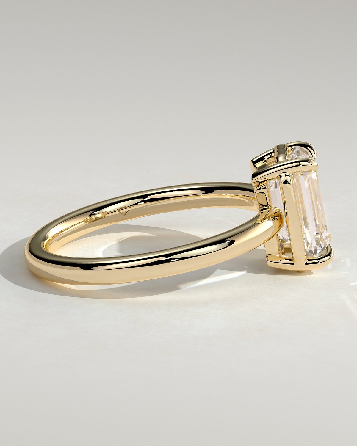 Matisse - Emerald Bezel Frame Solitaire with Claws - 18k Yellow Gold