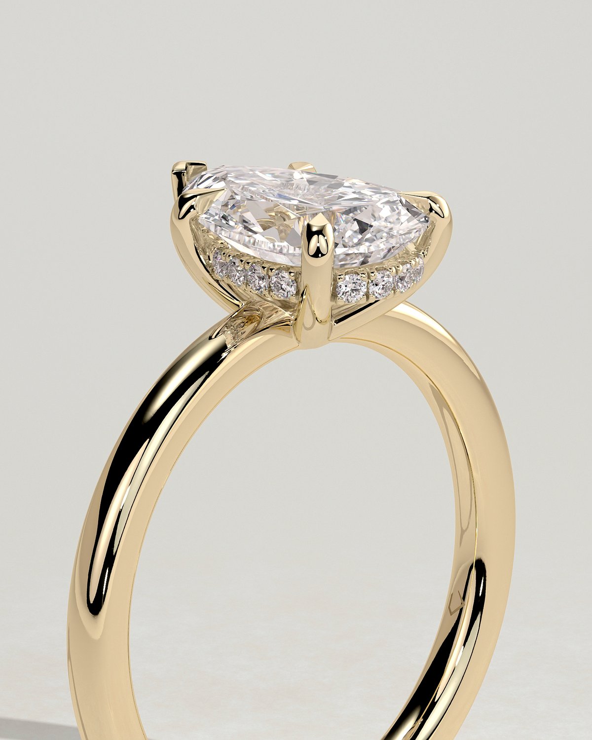 Nienna - 5 Claw Pear Solitaire with Hidden Halo - 18k Yellow Gold