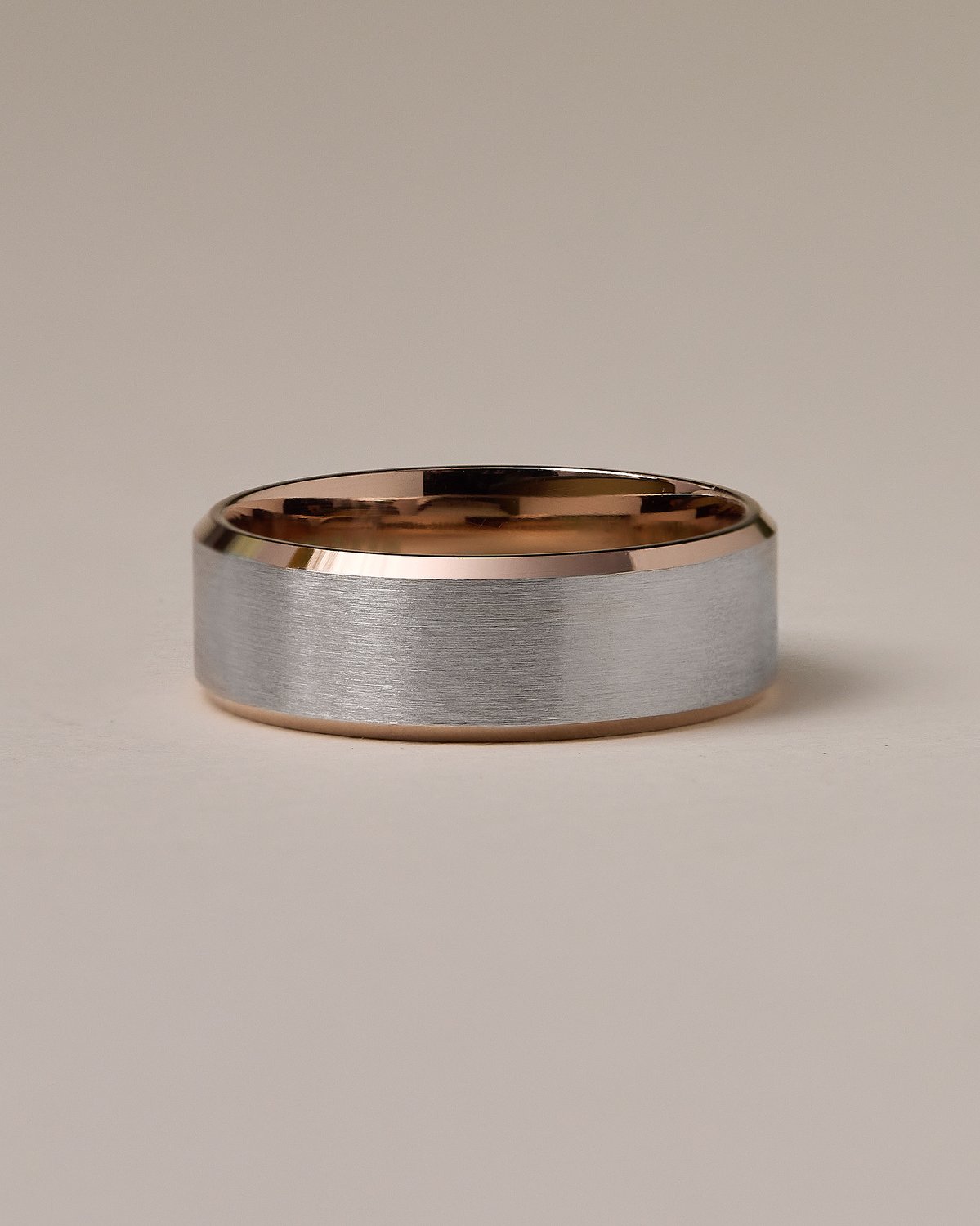Peter Mens Wedding Ring Lifestyle Image