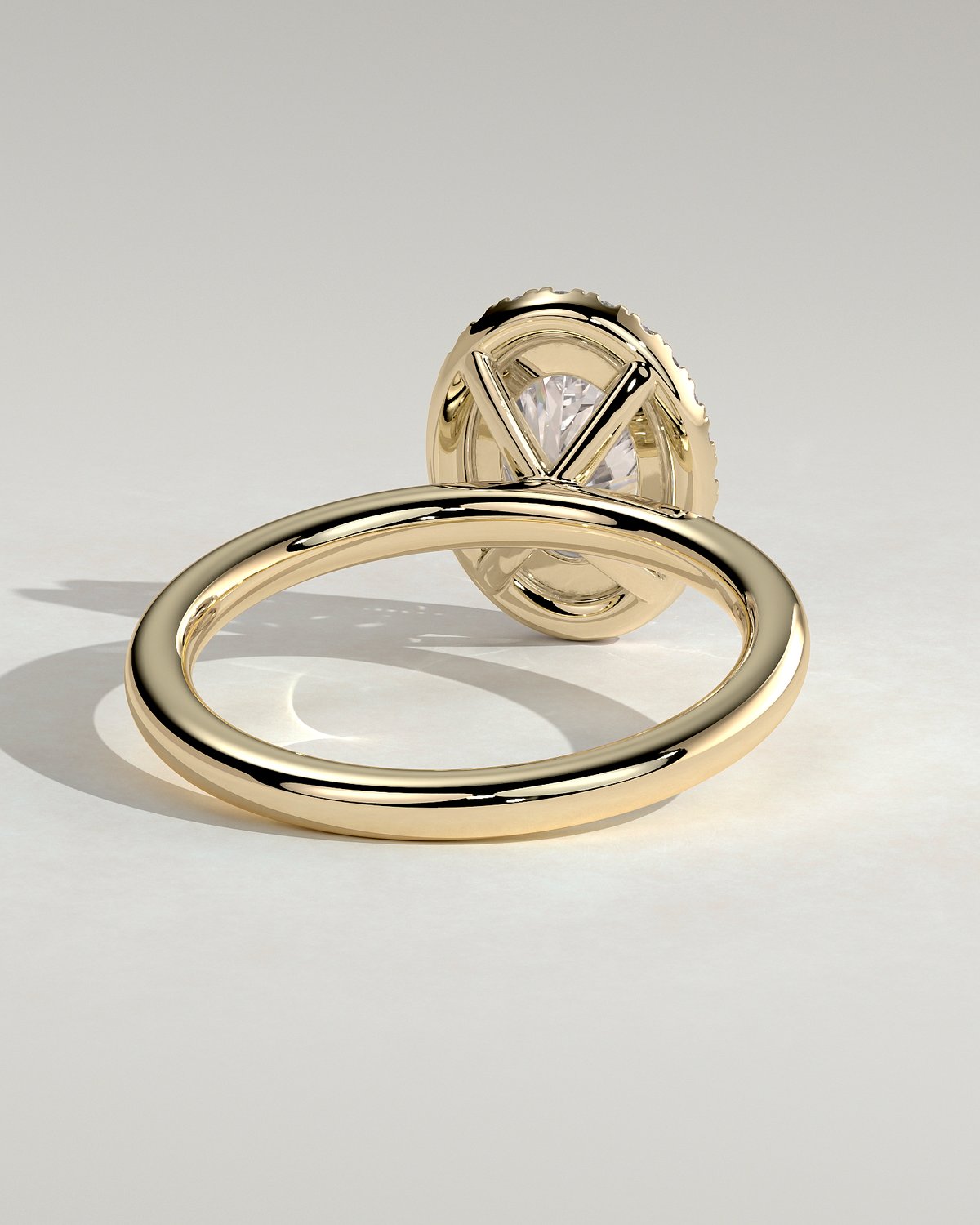 Phoebe  Oval Halo - 18k Yellow Gold