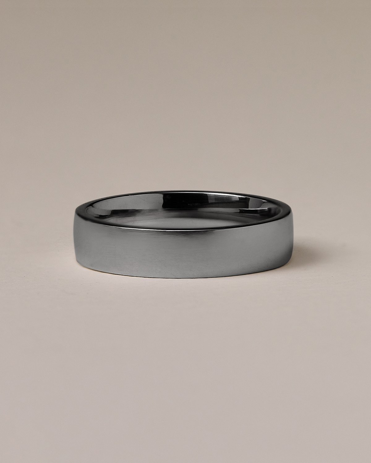 Roger Mens Wedding Ring Lifestyle Image