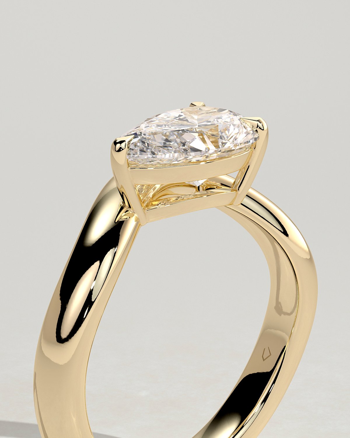 Shai - Pear Solitaire with Twist Band - 18k Yellow Gold