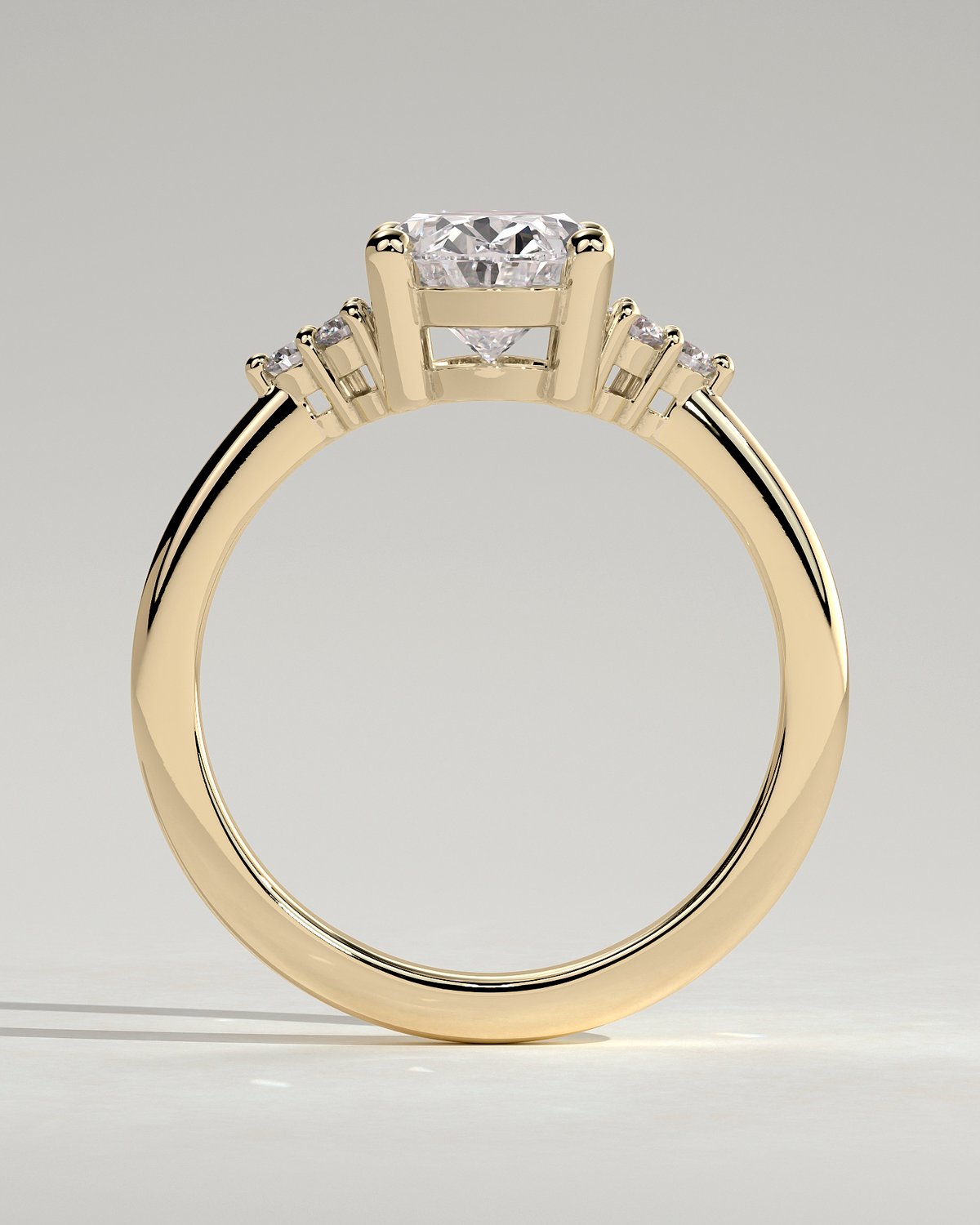 Sharon - 4 Claw Oval with Accent Stones - 18k Yellow Gold