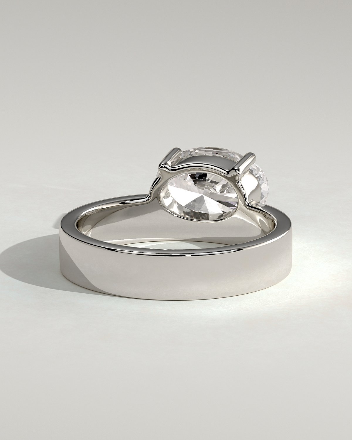 Soraya - East West Oval With Cigar Band - 18k White Gold