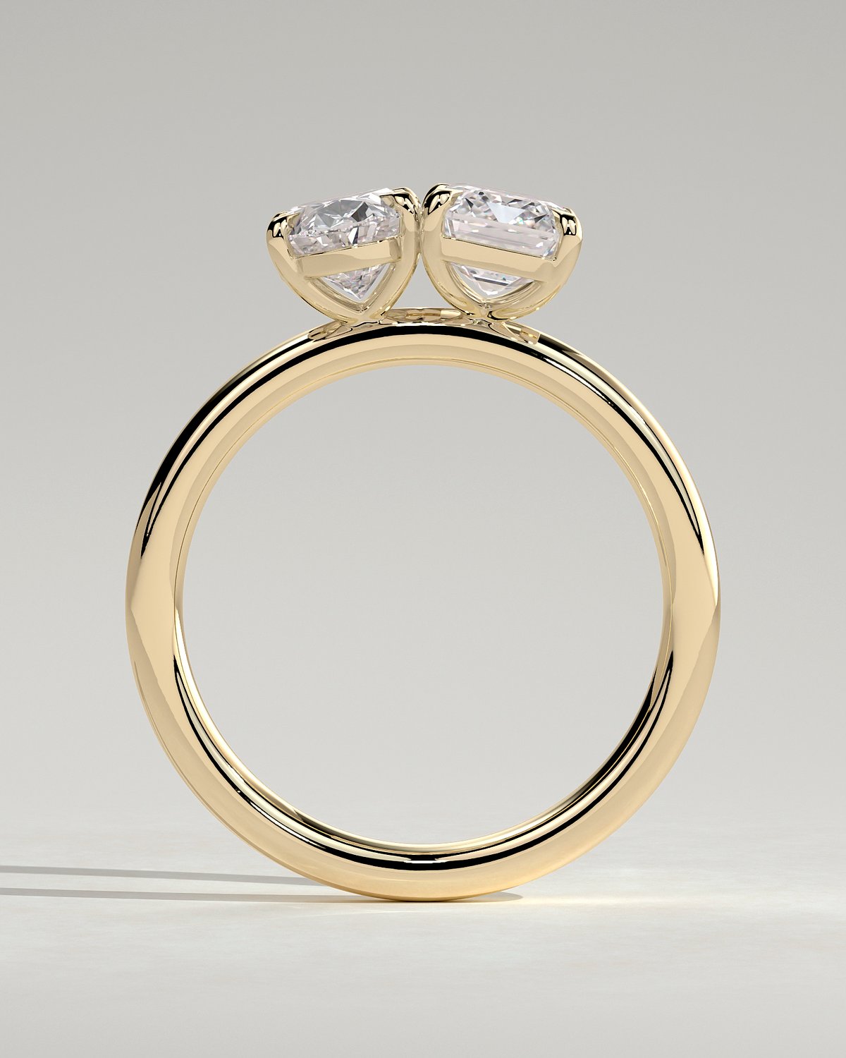 Tanya - Oval & Emerald Toi et Moi - 18k Yellow Gold
