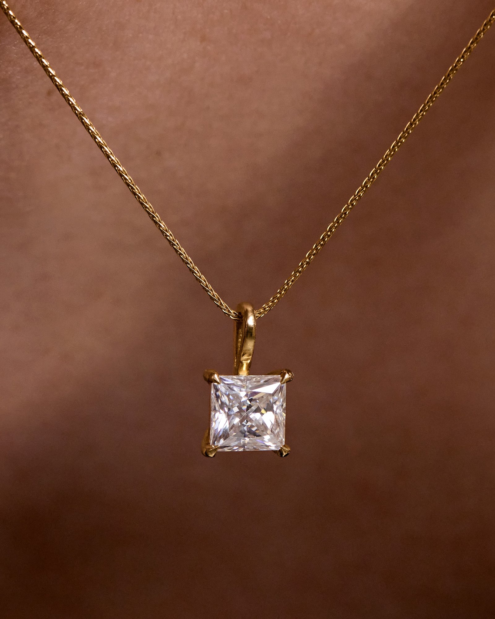 Chandler - Princess Pendant Lifestyle Image
