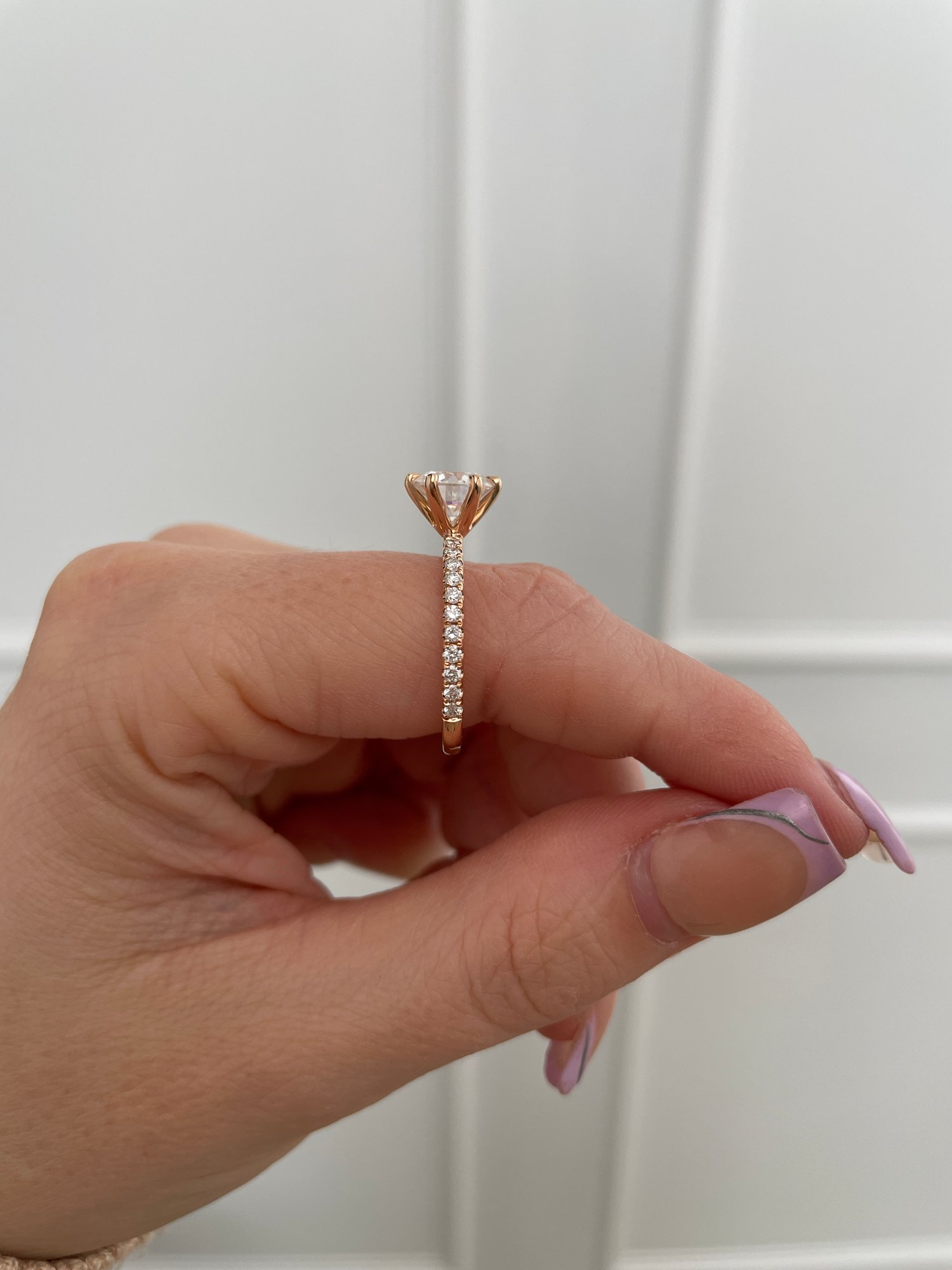 18k Rose Gold | 7.5mm Round Moissanite | Lab Diamond side stones