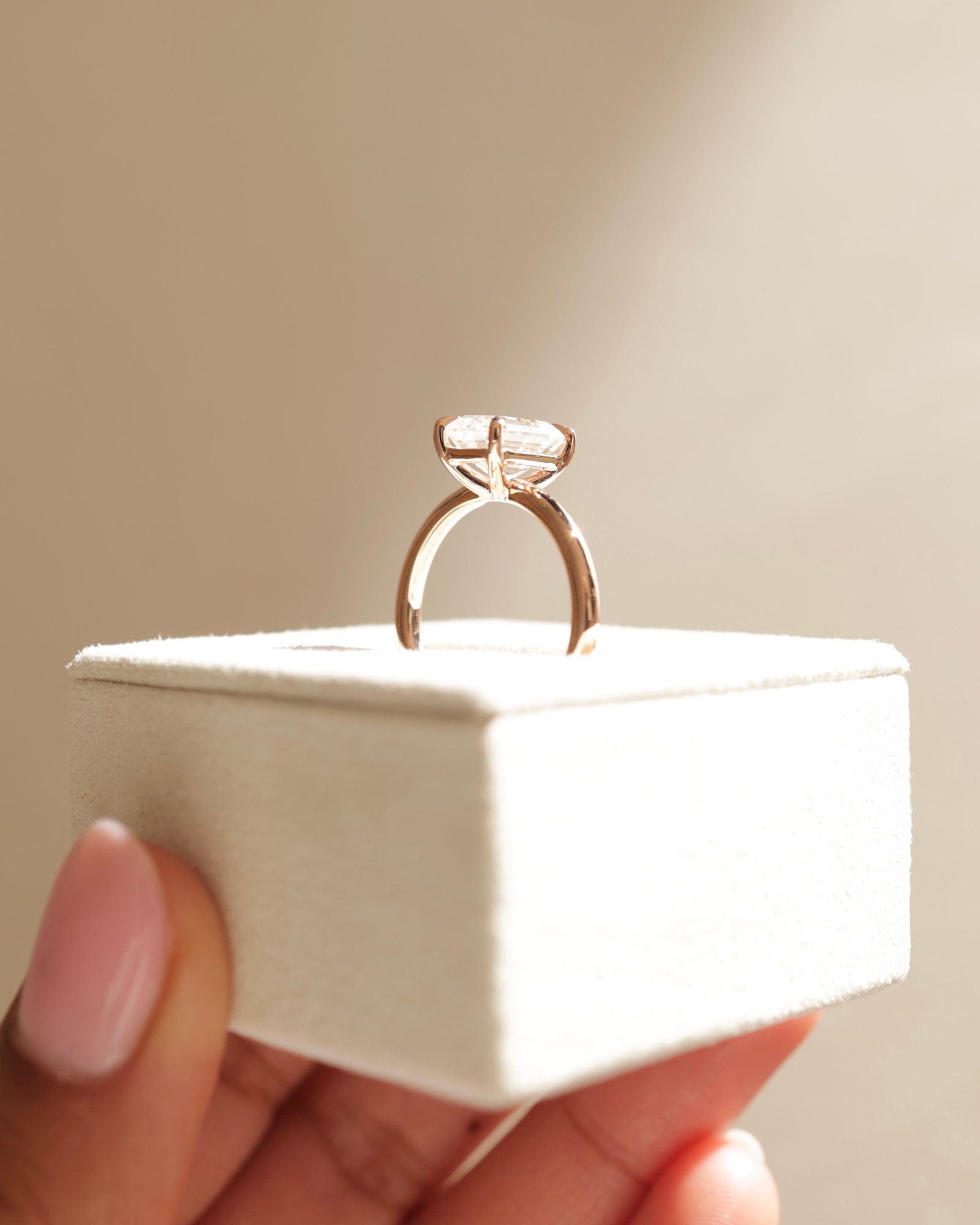 18k Rose Gold | Low Set | 8.5x6.5mm Emerald Moissanite