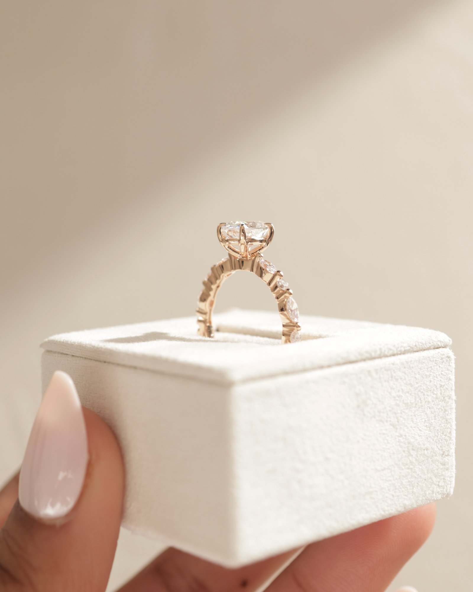 18k Rose Gold | 8x6mm Oval Moissanite | Lab Diamond side stones