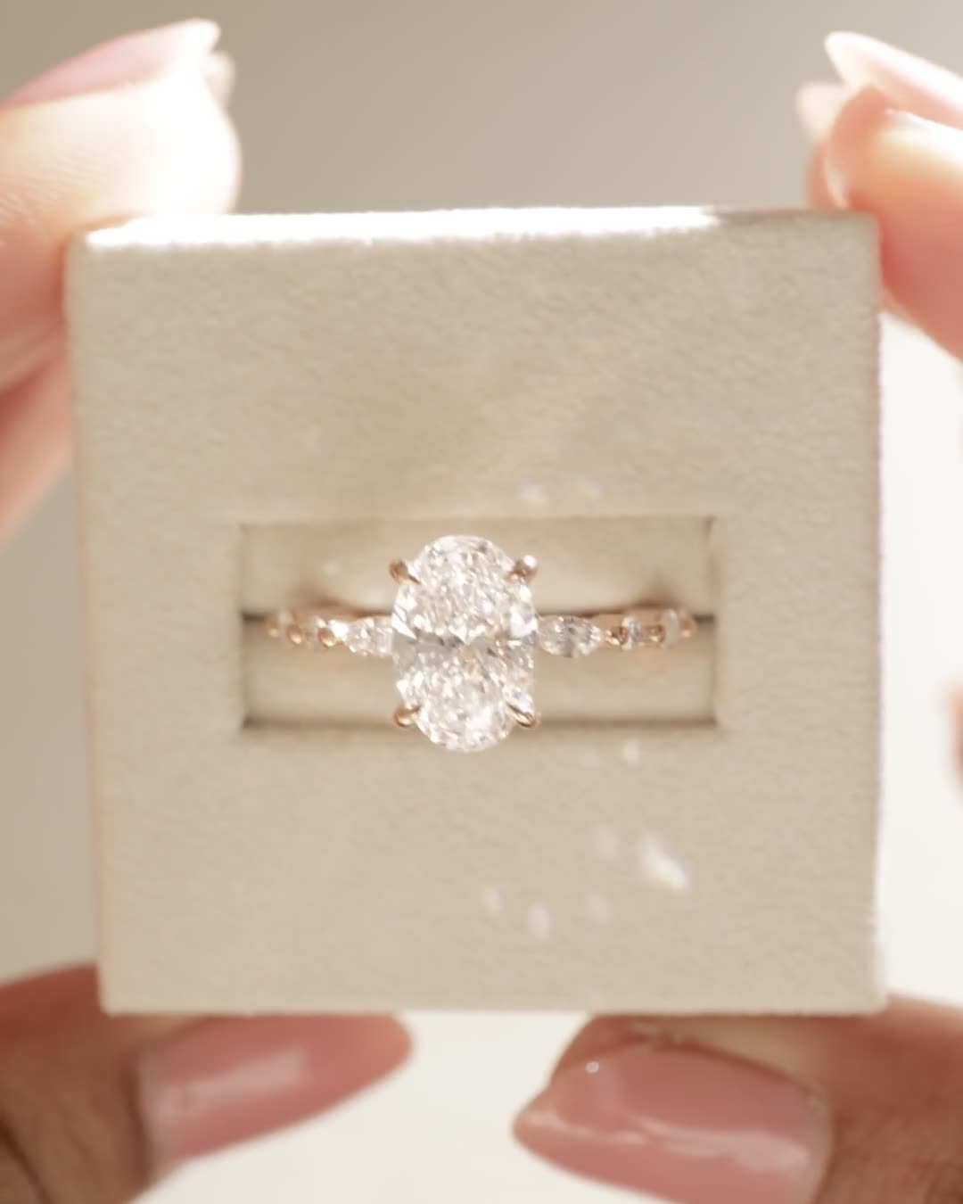 18k Rose Gold | 2.05ct - D - VVS2 Oval Lab Diamond | Lab Diamond side stones