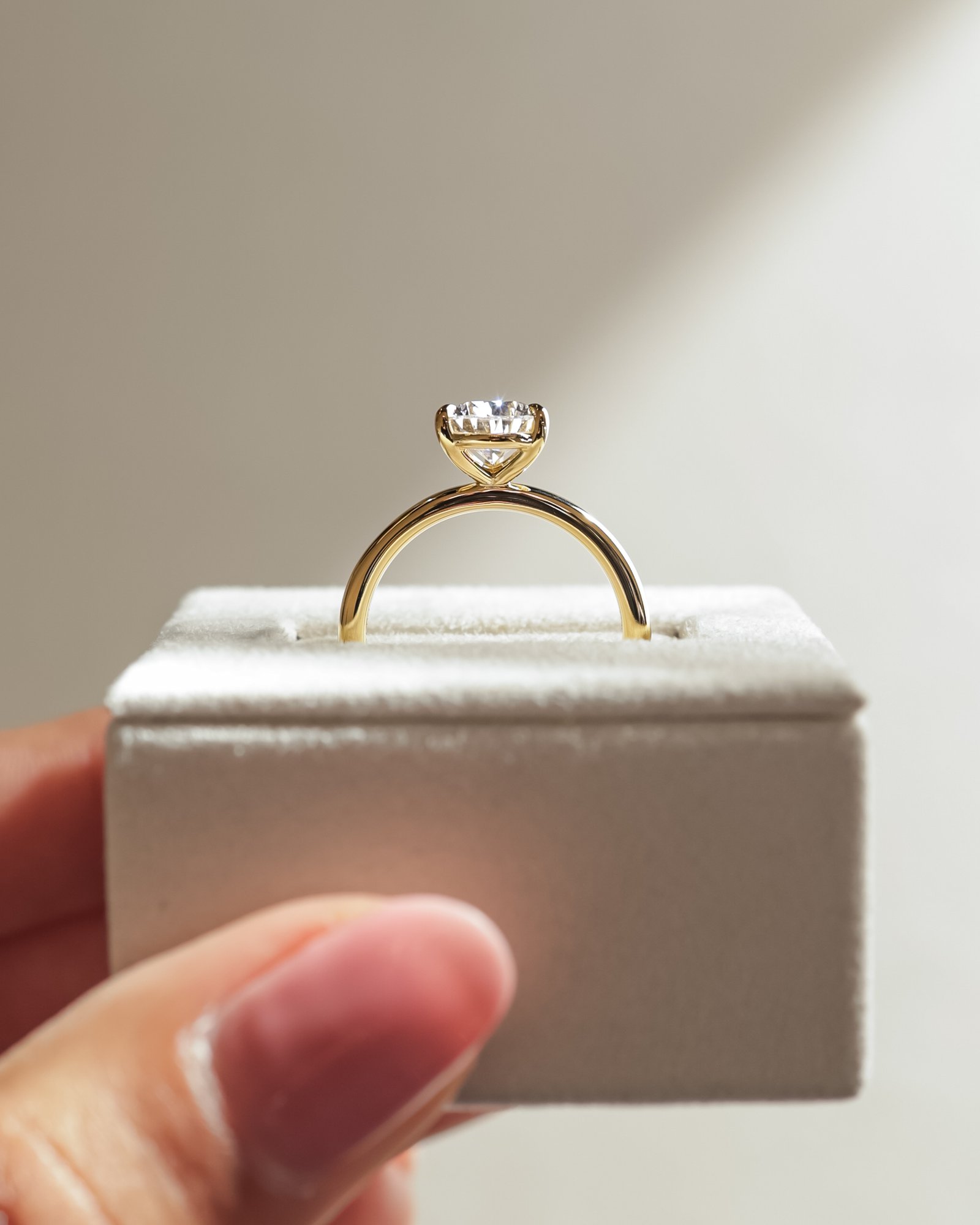 18k Yellow Gold | Eagle Claw | 1.62ct - E - VVS2 Pear Lab Diamond