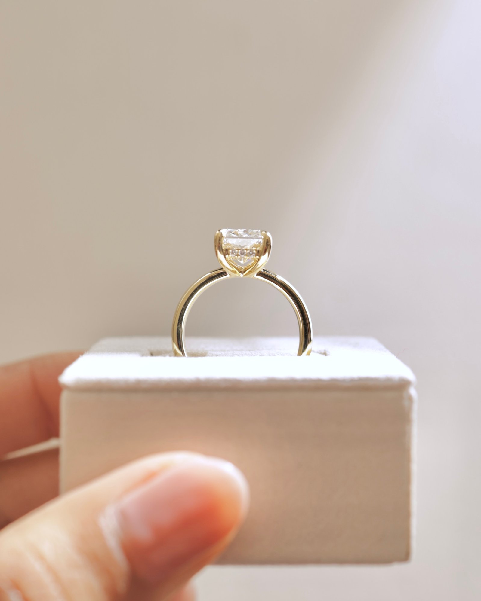 18k Yellow Gold | Low Set | 3.67ct - F - VVS2 Radiant Lab Diamond | Lab Diamond side stones