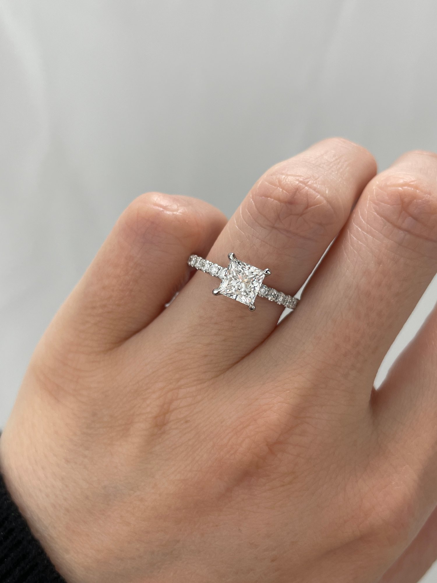 Platinum | 1.07ct - D - VVS2 Princess Lab Diamond | Lab Diamond side stones