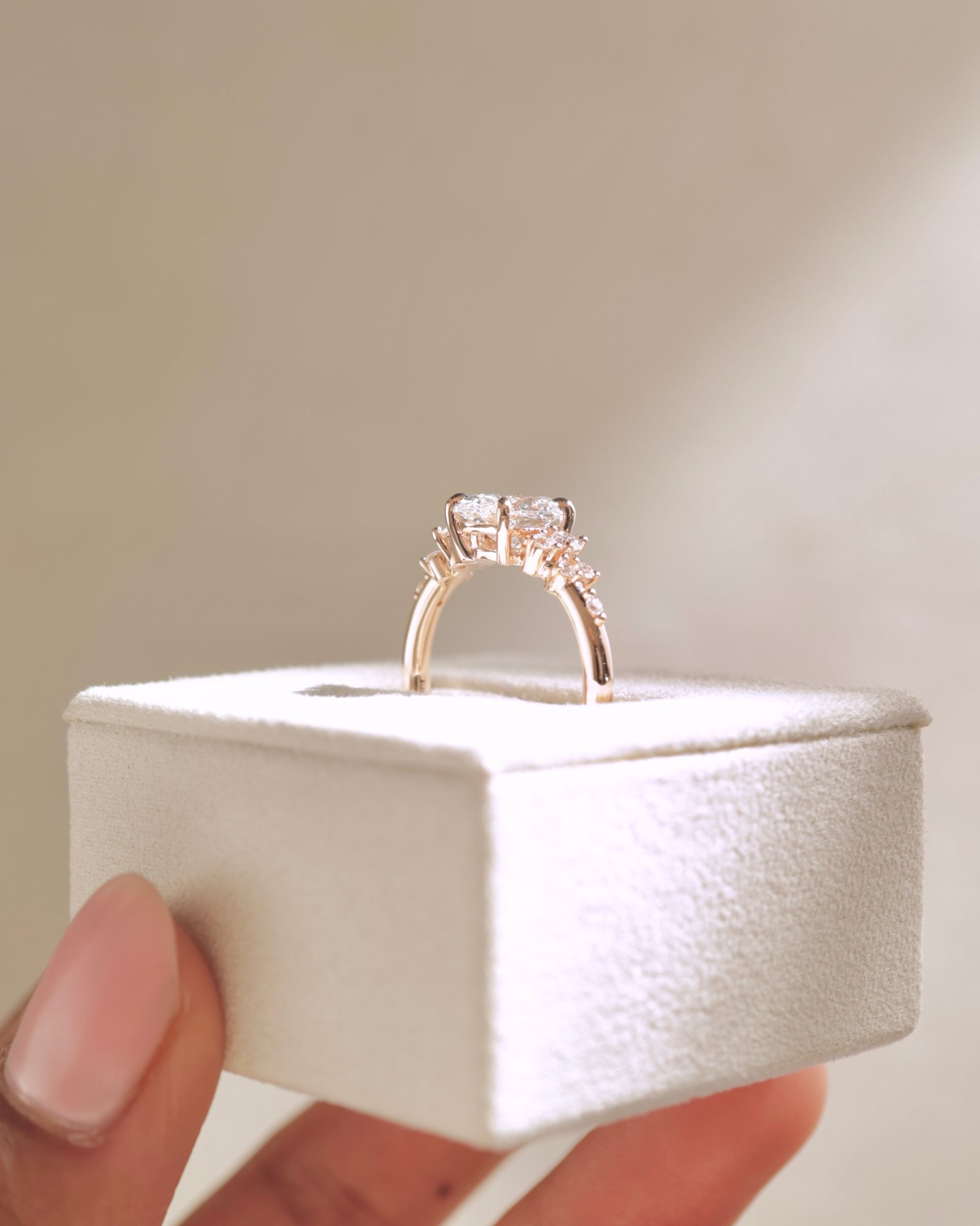 18k Rose Gold | 1.55ct - D - VS1 Oval Lab Diamond