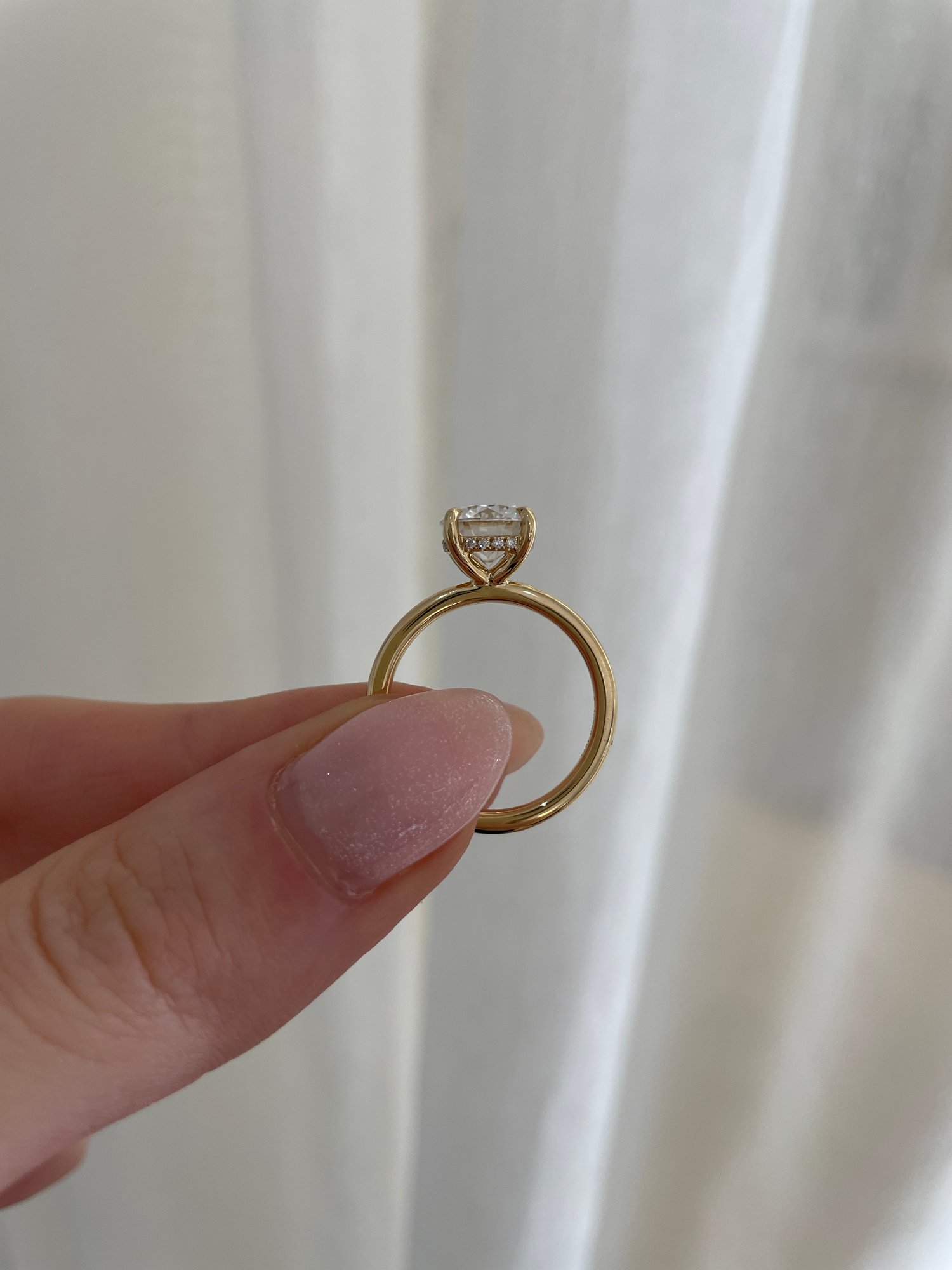 18k Yellow Gold | 8mm Round Moissanite | Lab Diamond side stones