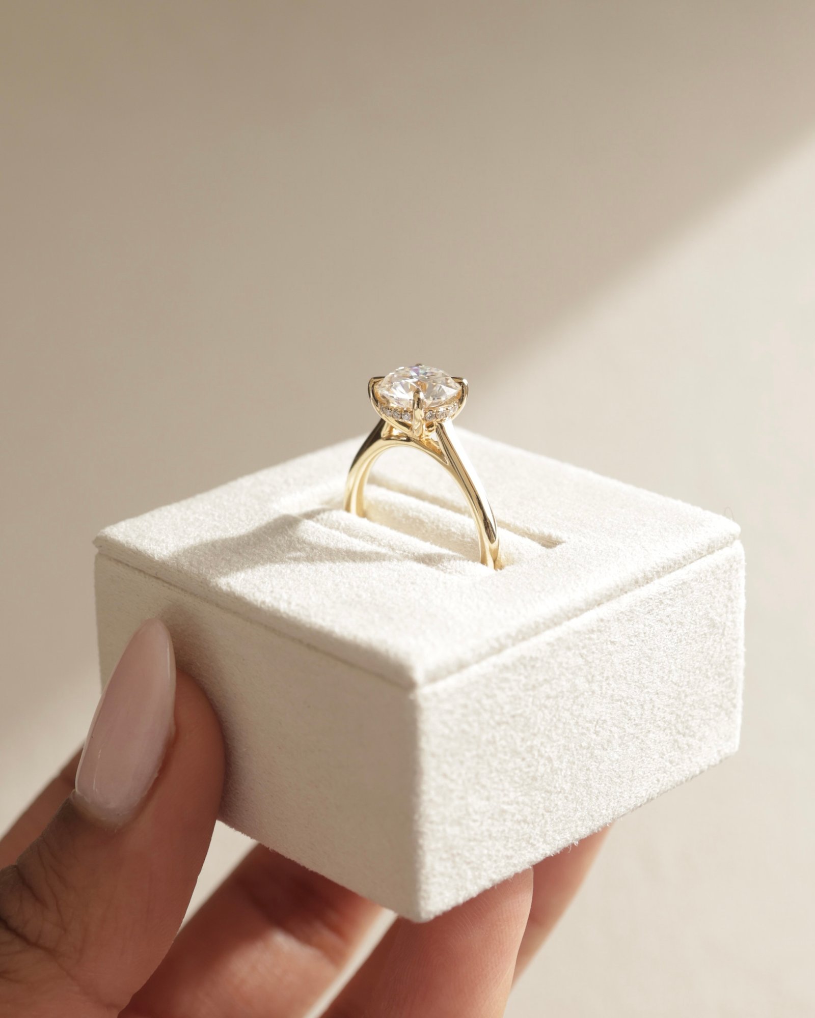 18k Yellow Gold | 8mm Round Moissanite | Lab Diamond side stones