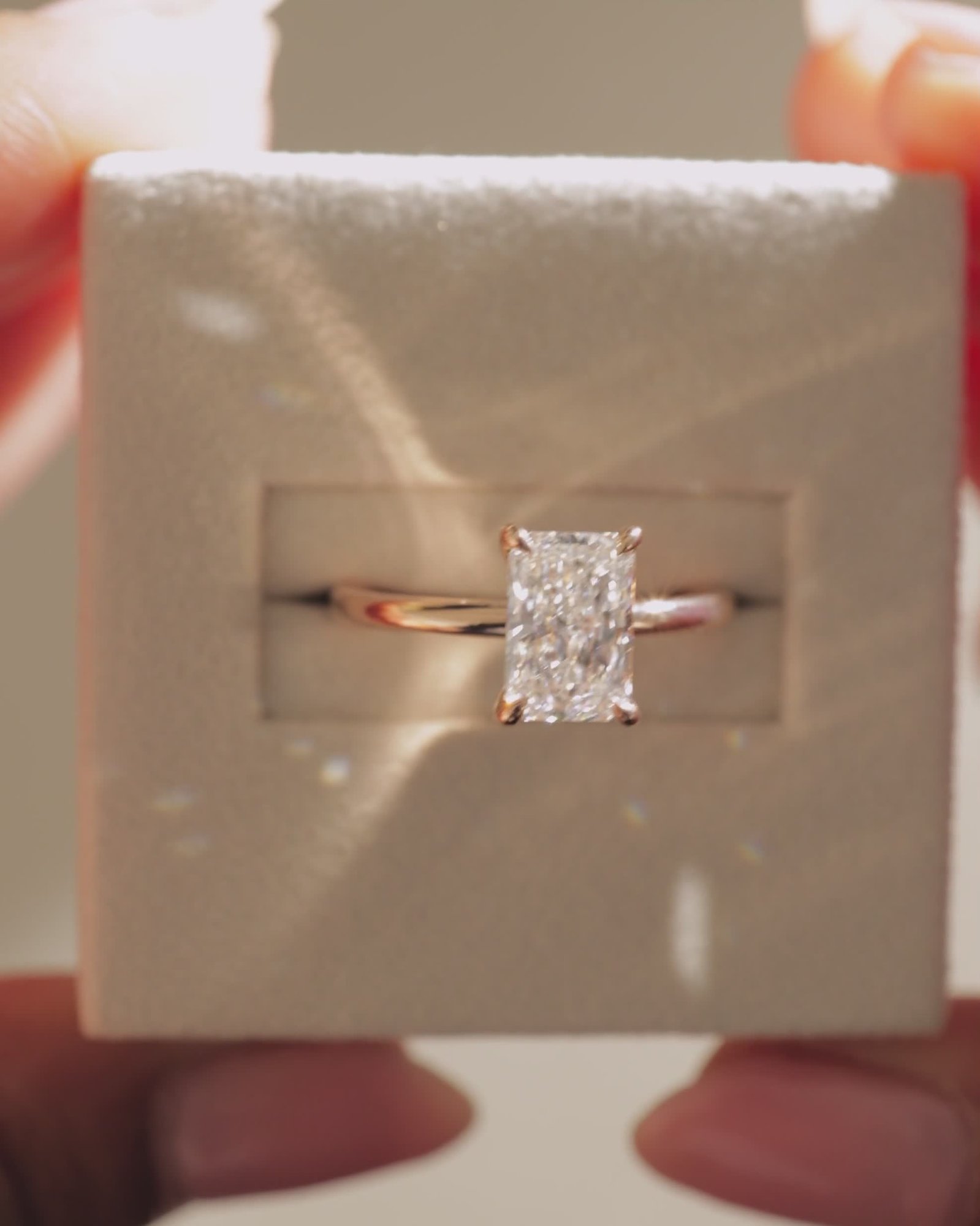 04_4521_Video 4x5.mov