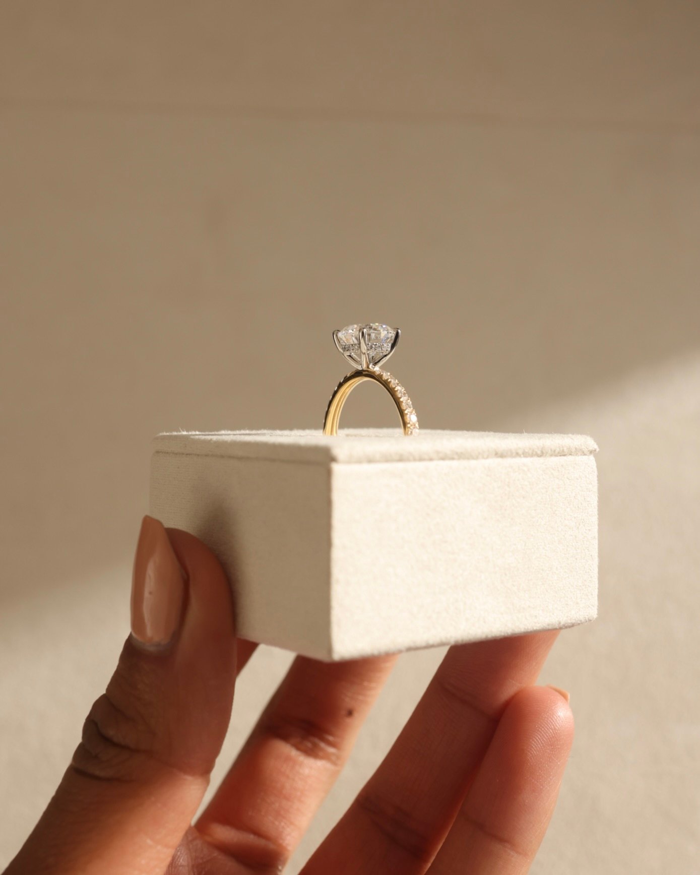 18k Yellow Gold / Platinum | 8mm Round Moissanite | Lab Diamond side stones