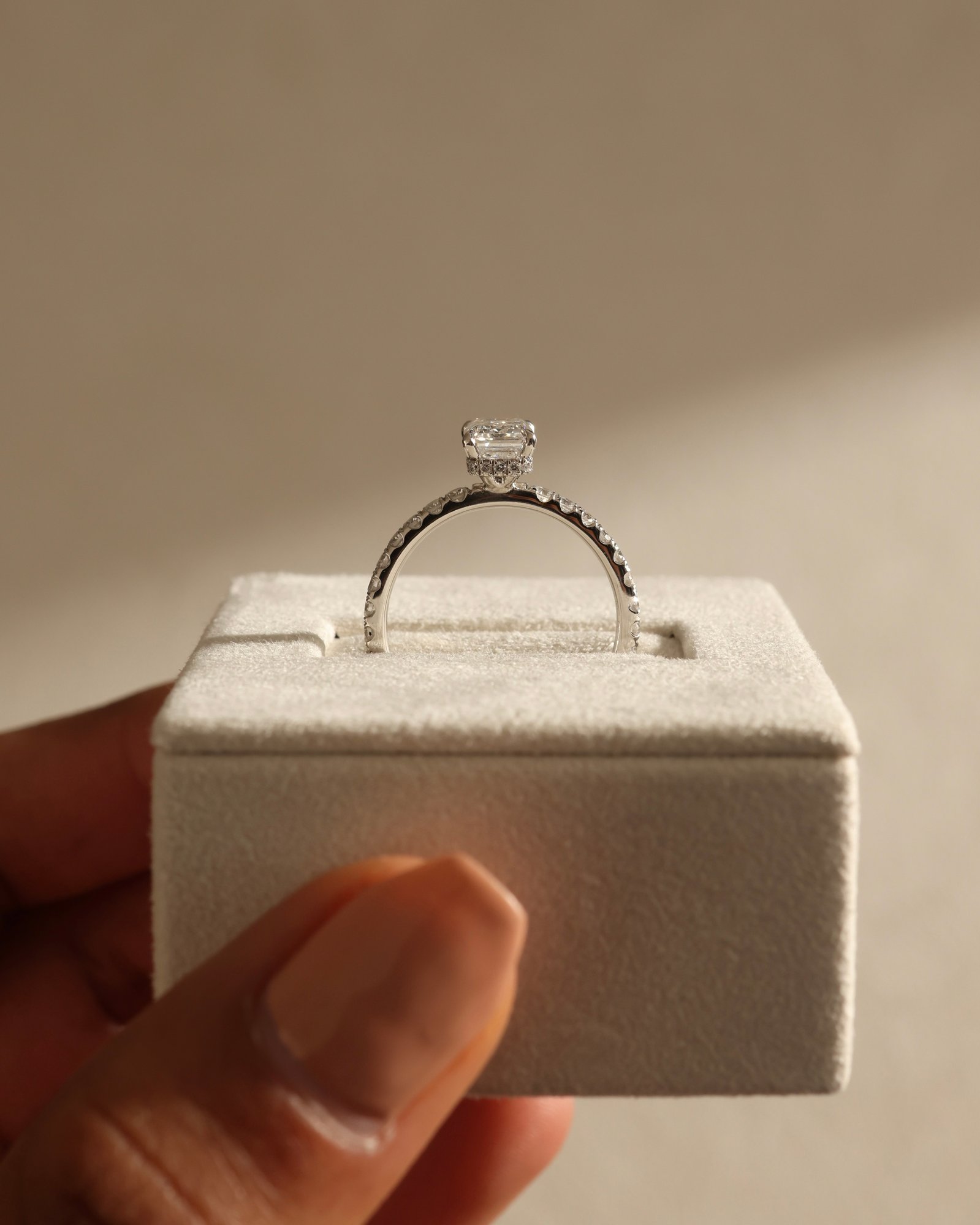 Platinum | 1.23ct - D - VS1 Emerald Lab Diamond | Lab Diamond side stones