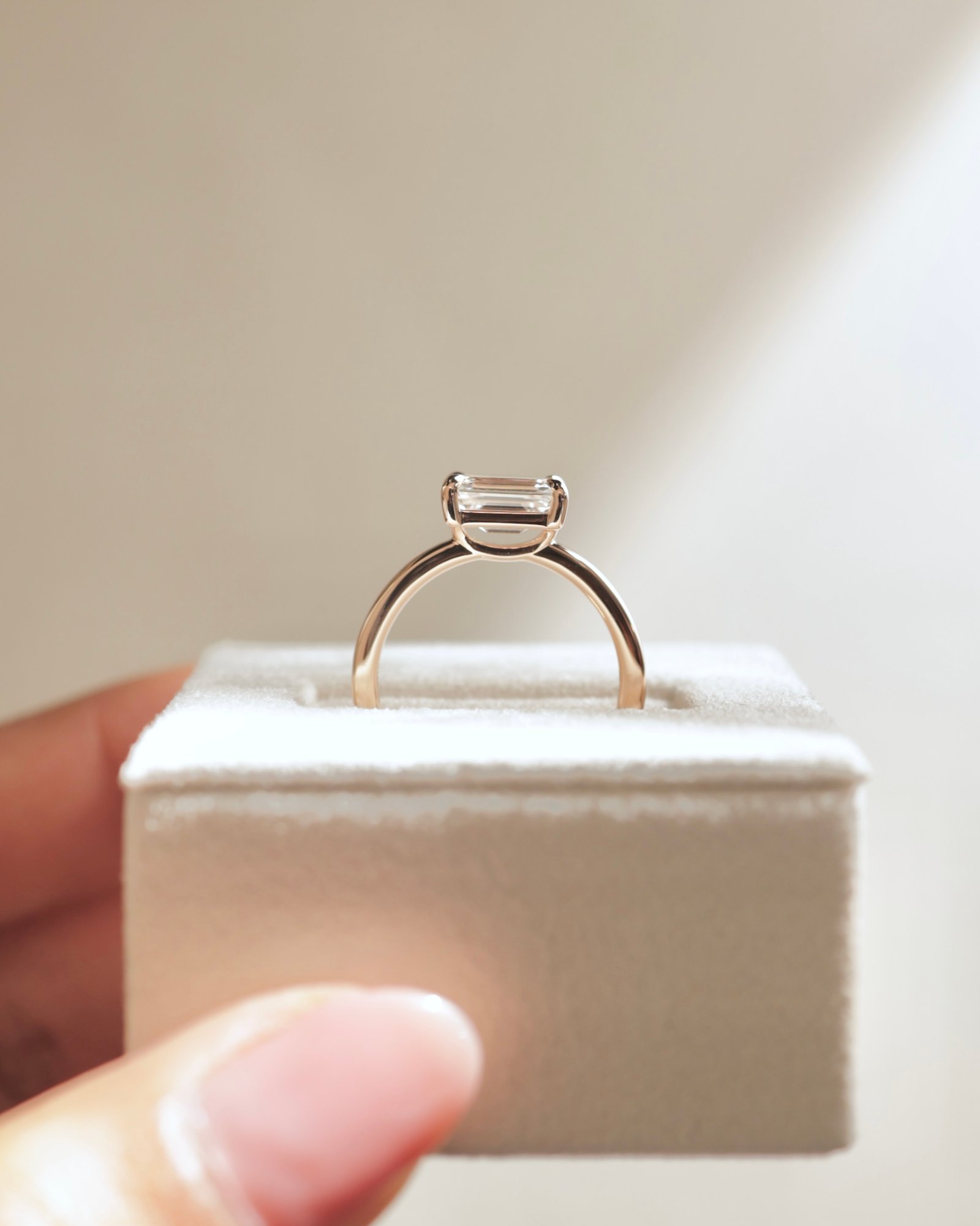 18k Rose Gold | 1.78ct - F - VVS2 Emerald Lab Diamond