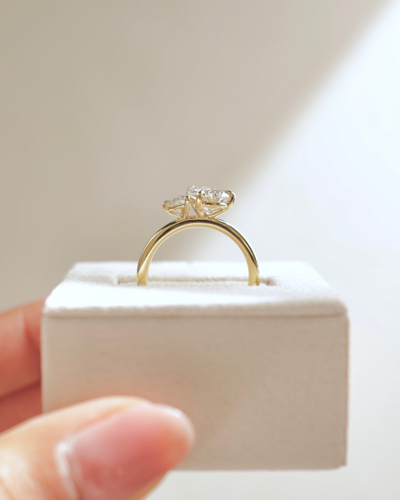 18k Yellow Gold | 0.33ct - E - VVS1 Pear Lab Diamond | 1.52ct - F - VVS2 Pear Lab Diamond