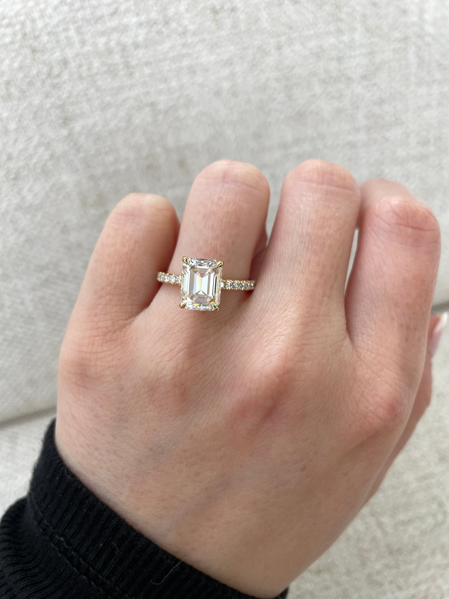 18k Yellow Gold | 9x7mm Emerald Moissanite | Lab Diamond side stones