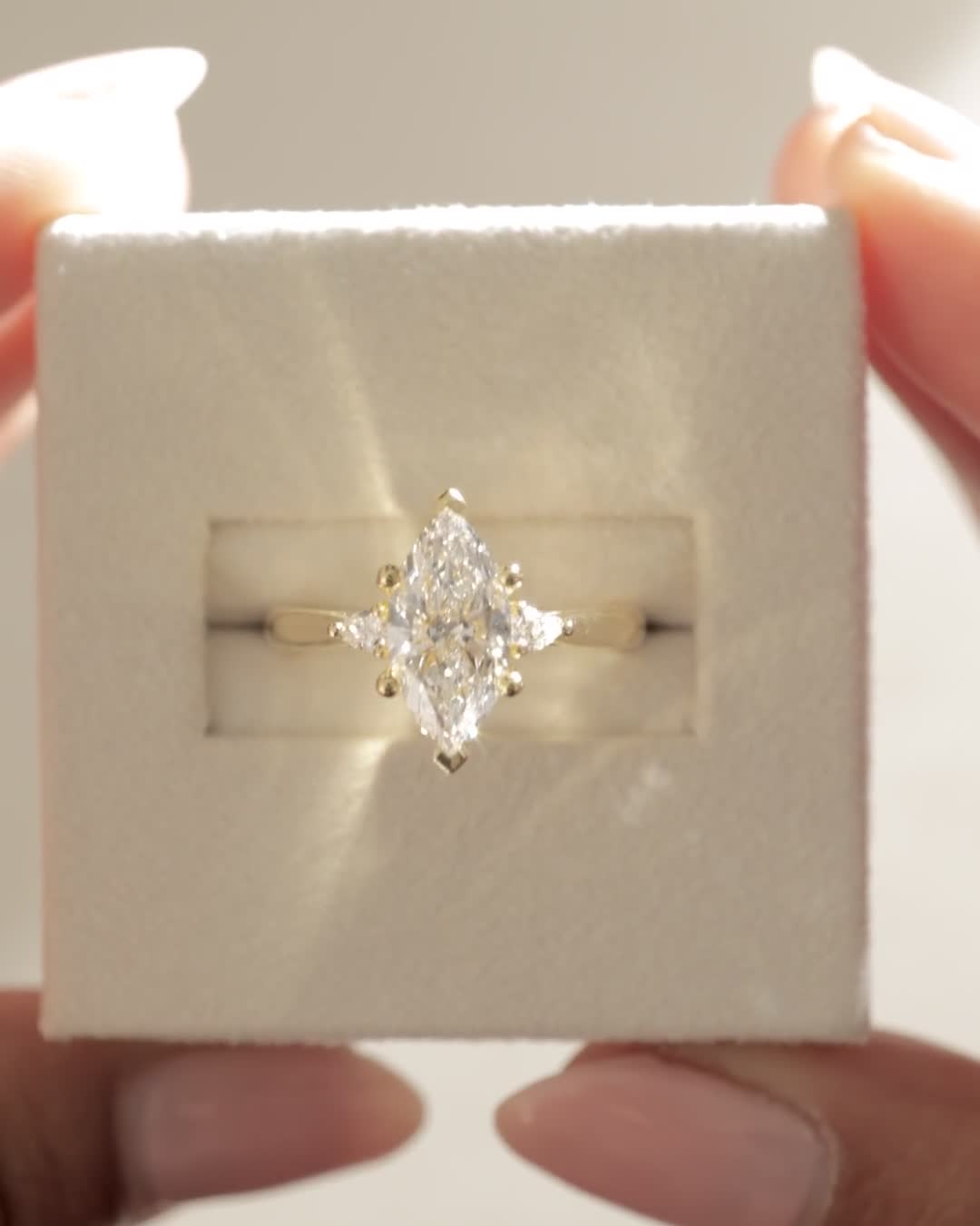 04_4558_Video_4x5.mov