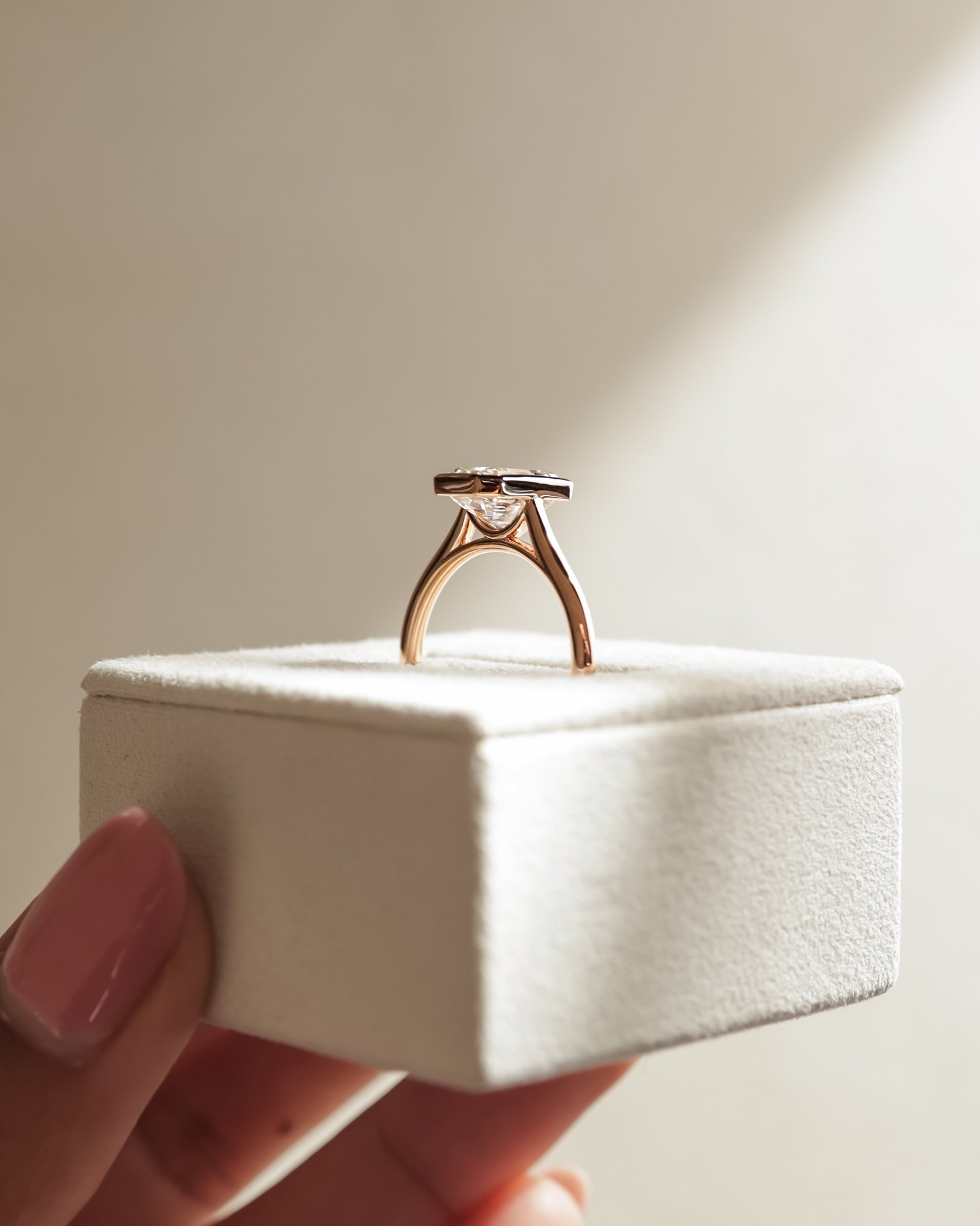 18k Rose Gold | 2.44ct - E - VVS2 Emerald Lab Diamond