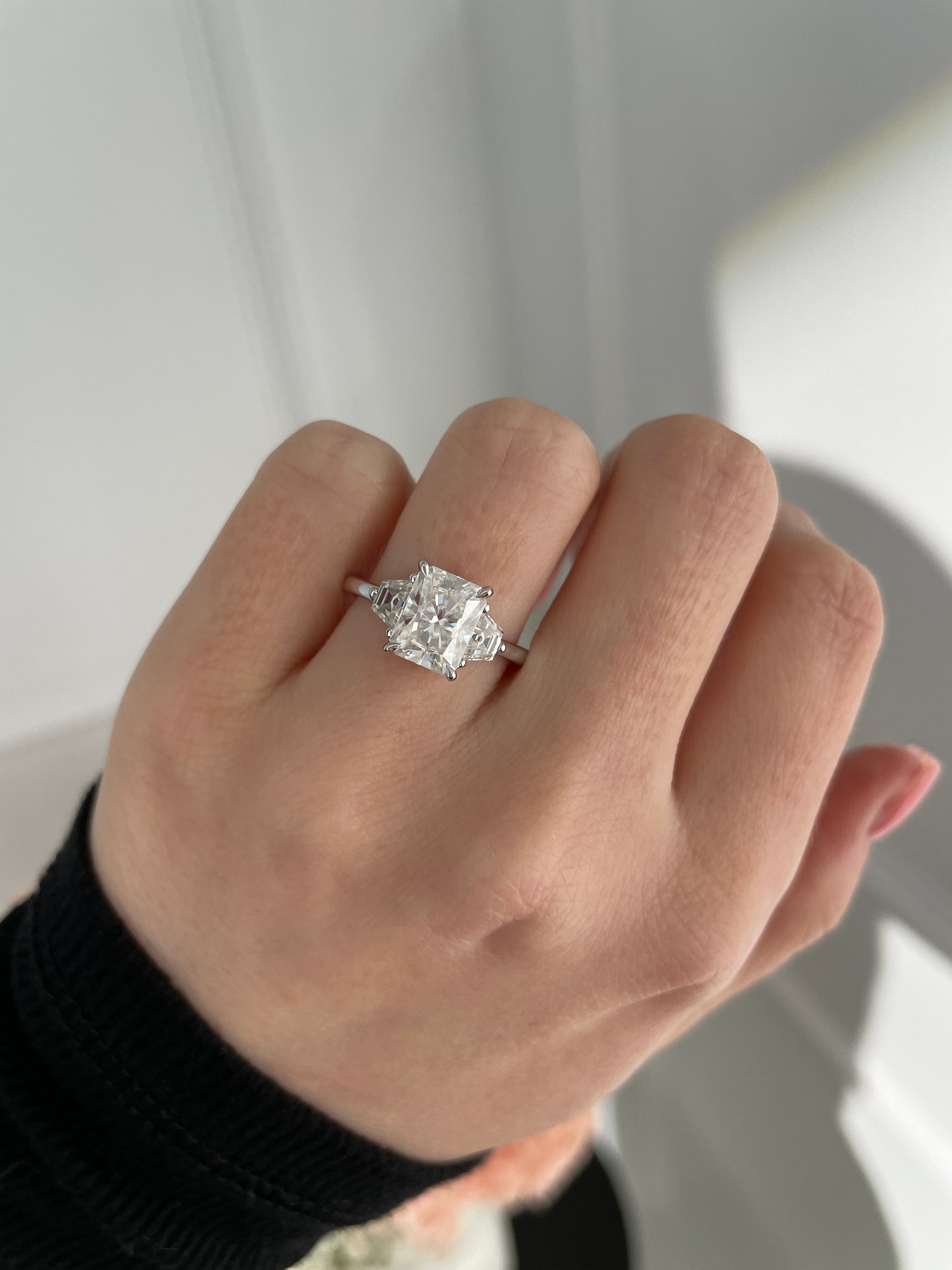 Platinum | 8.5x6.5mm Radiant Moissanite | Moissanite side stones