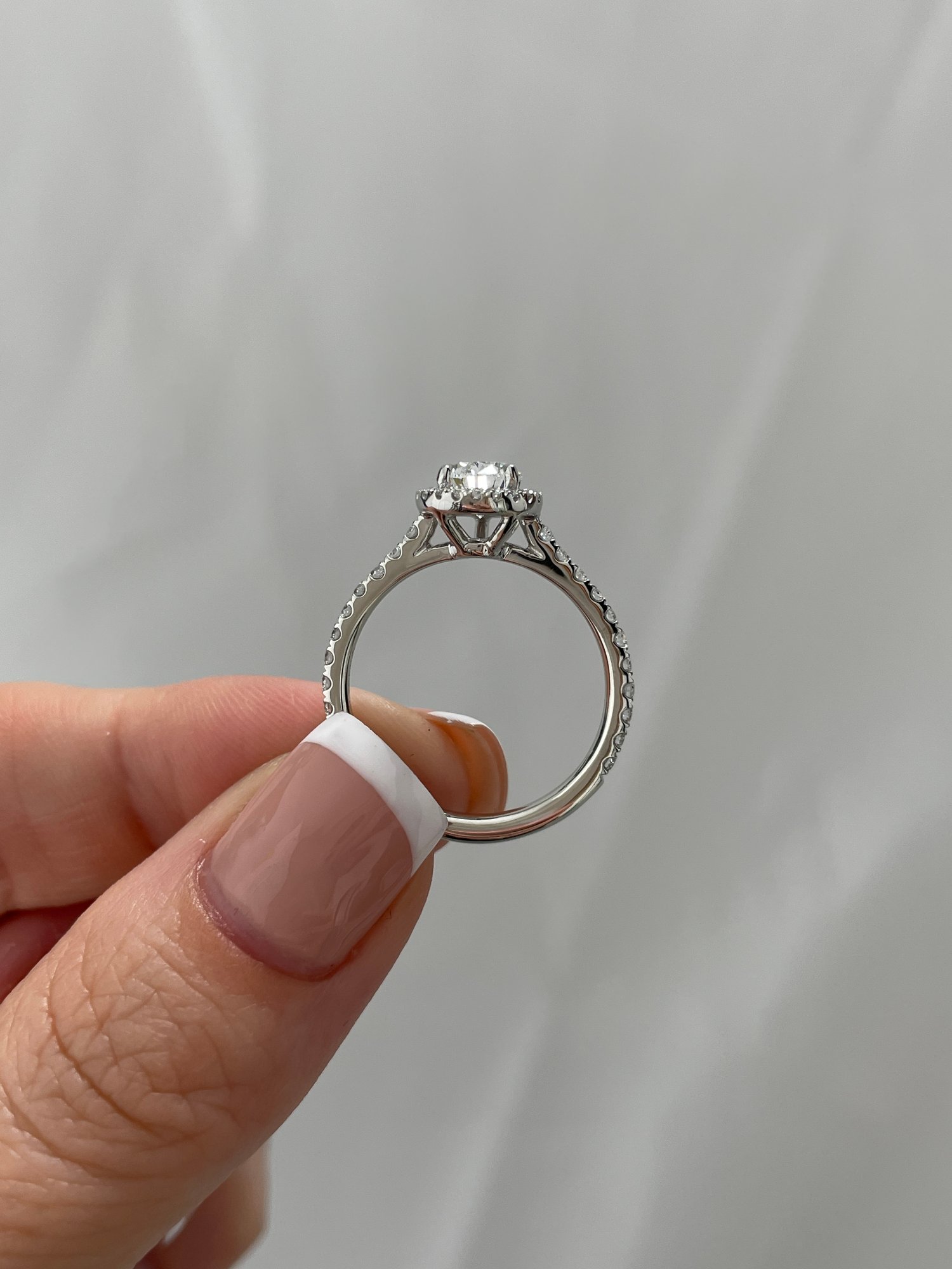 Platinum | 1.01ct - E - VVS2 Pear Lab Diamond | Lab Diamond side stones