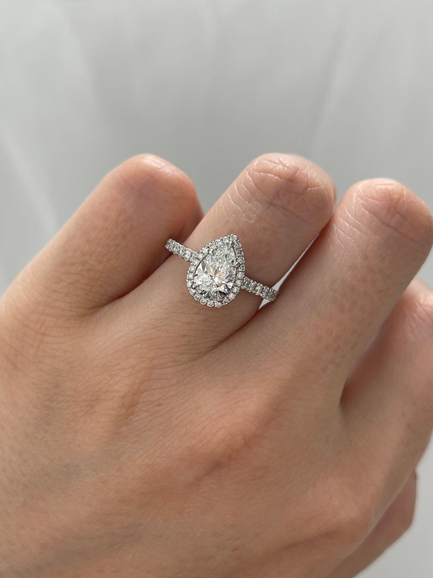 Platinum | 1.01ct - E - VVS2 Pear Lab Diamond | Lab Diamond side stones