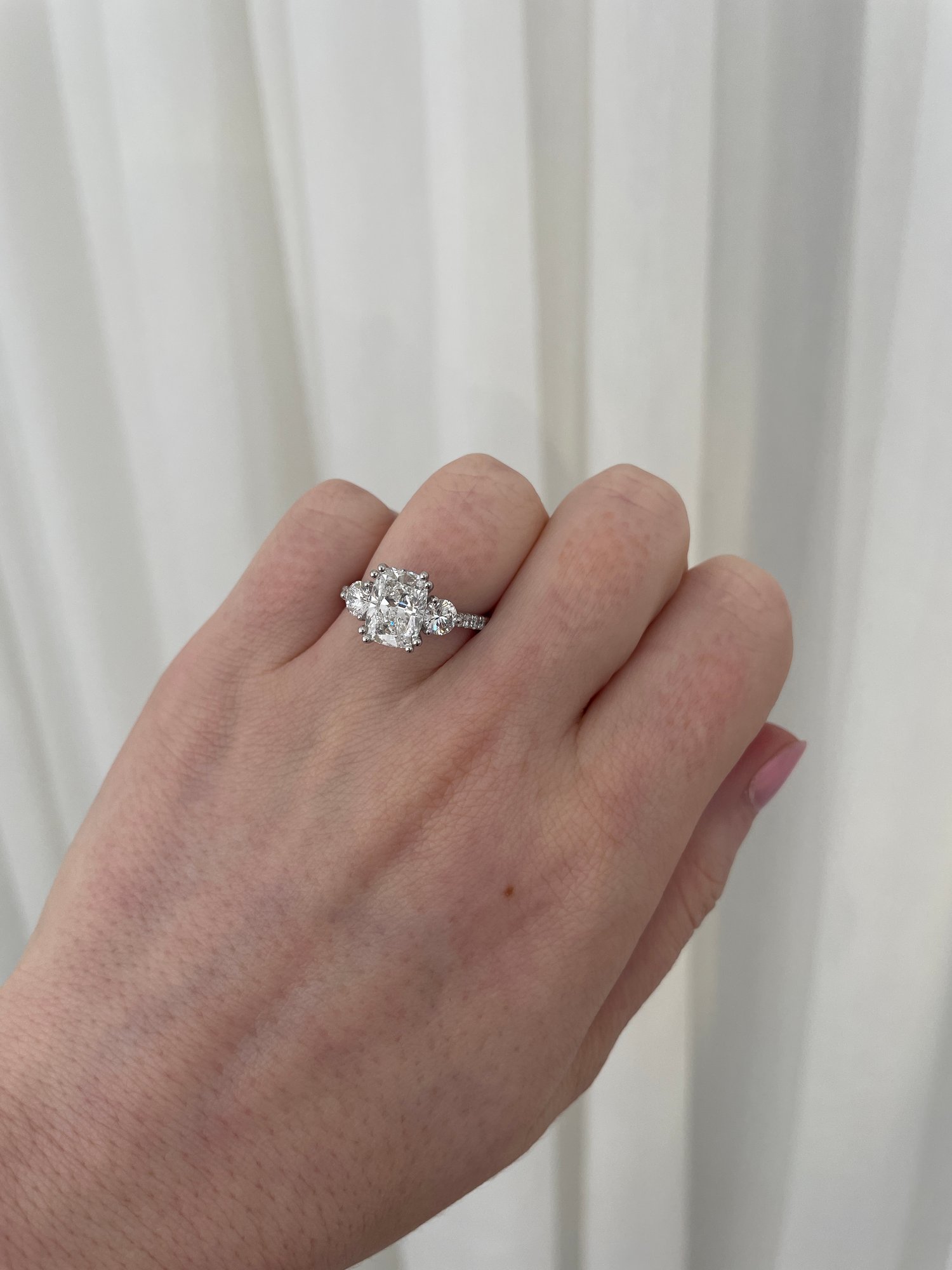 Platinum | High Set | 2.5ct - F - VS1 Elongated Cushion Lab Diamond | Lab Diamond side stones