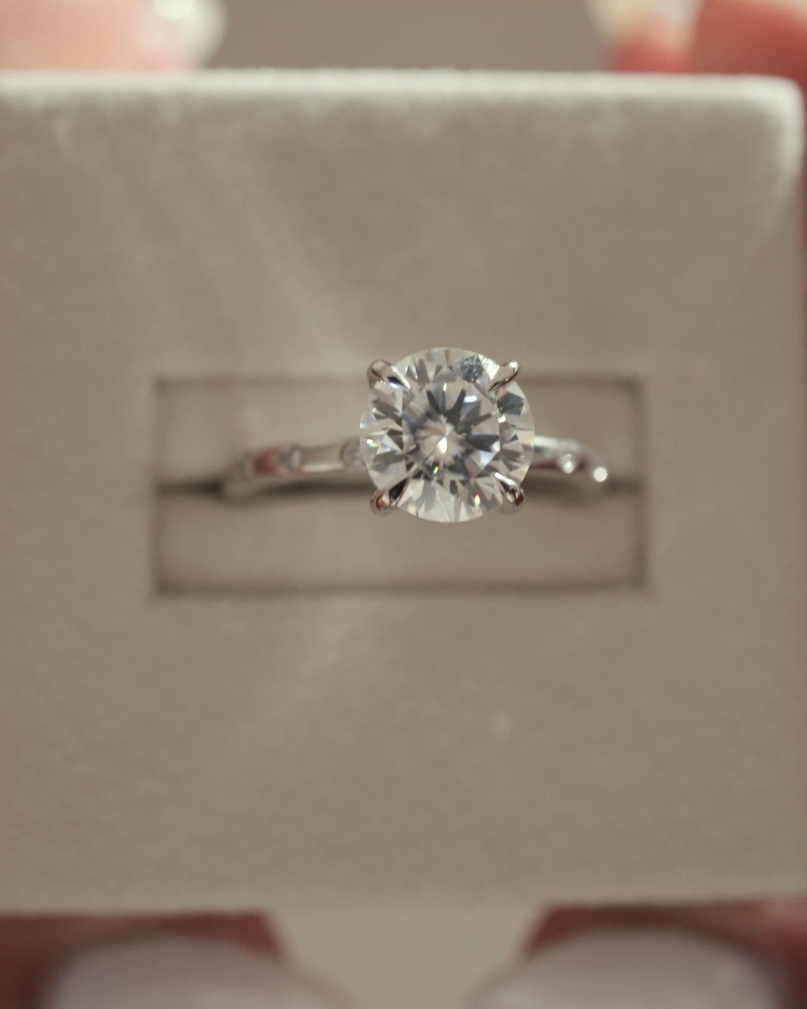 04_3614_Video 4x5.mov