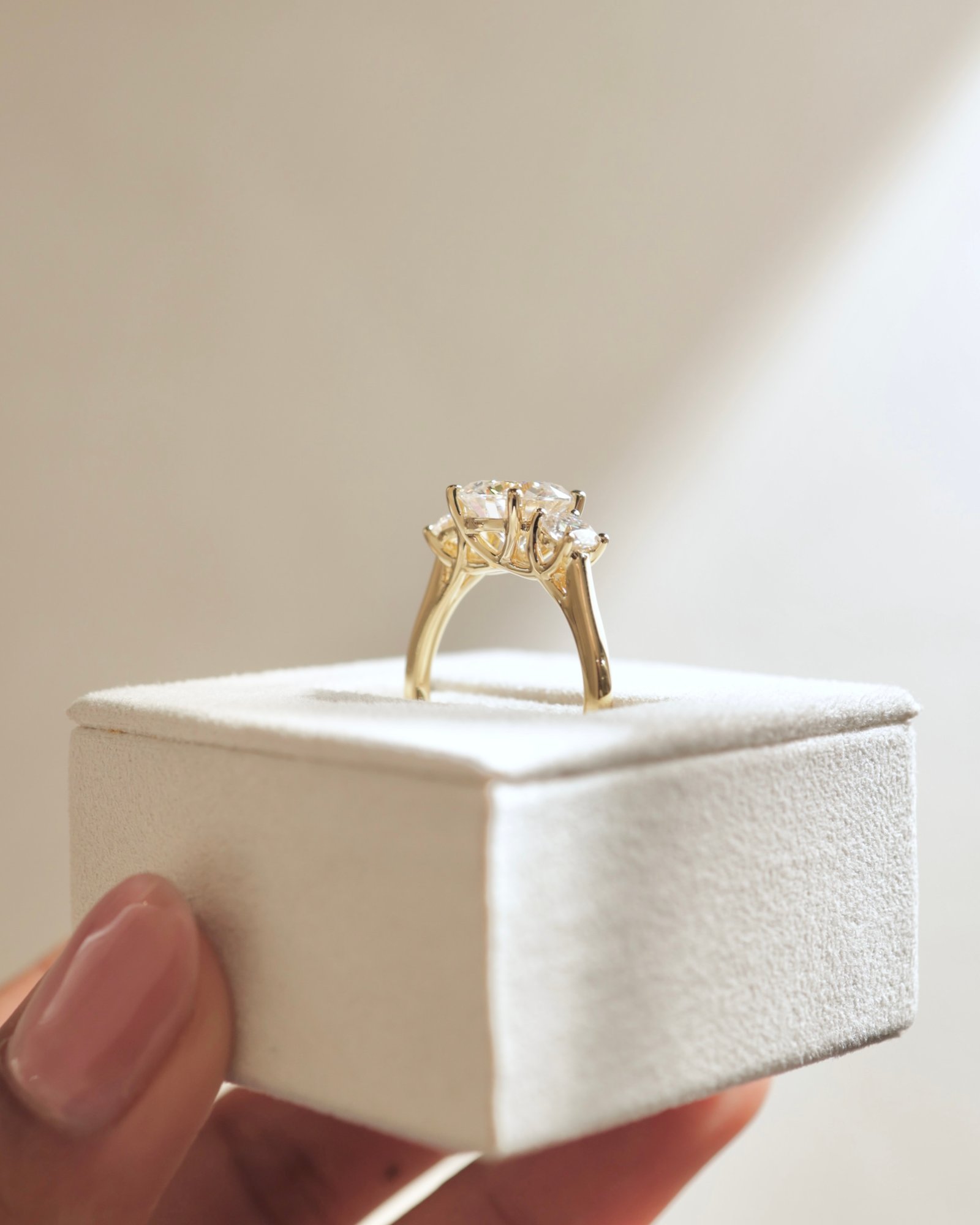 18k Yellow Gold | 8.5mm Round Moissanite | Moissanite side stones